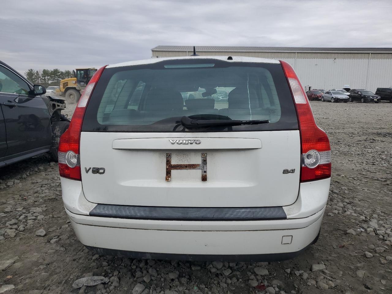 2005 Volvo V50 2.4i White vin: YV1MW382252049312