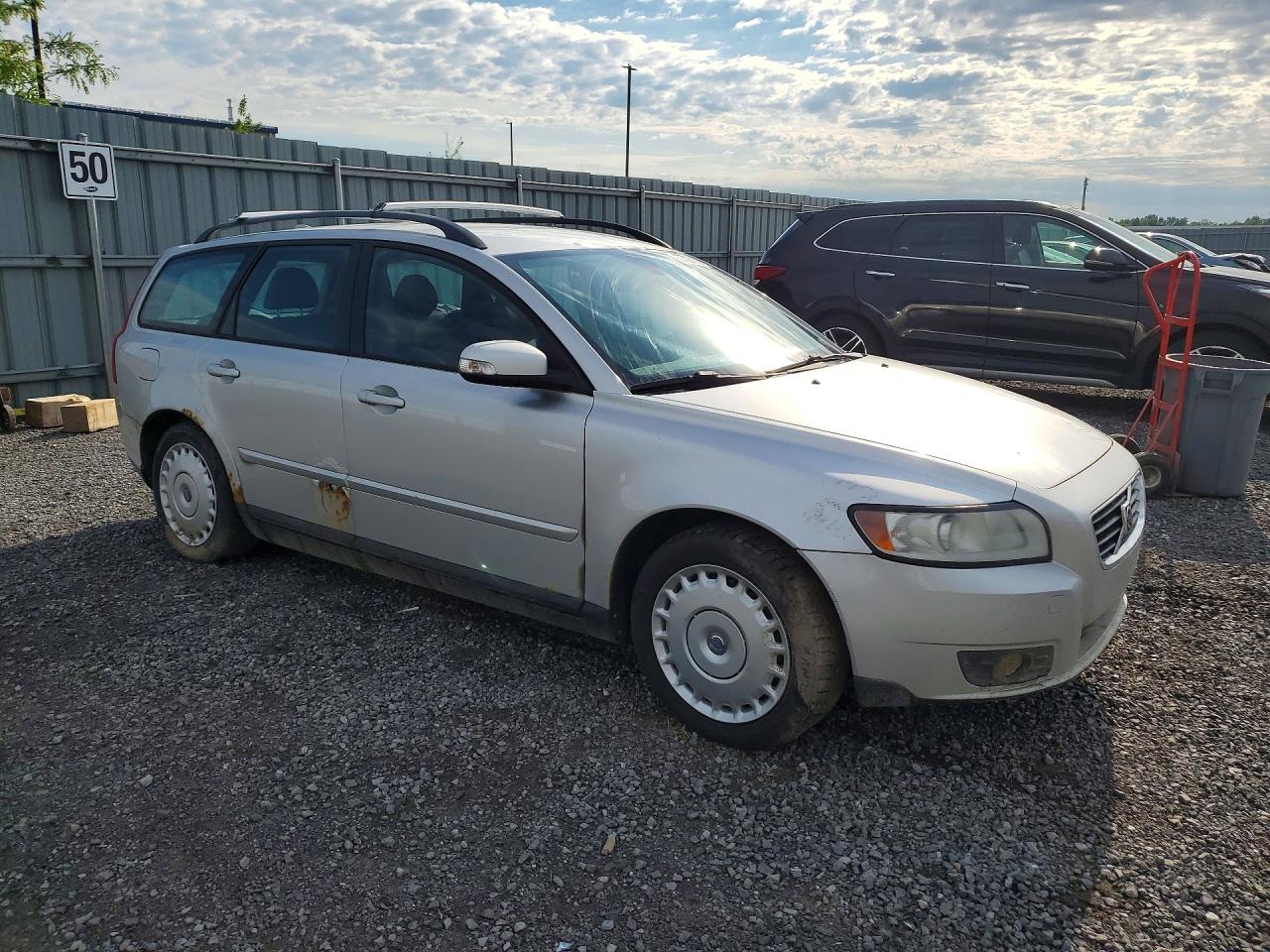 2009 Volvo V50 2.4i Silver vin: YV1MW382292453426