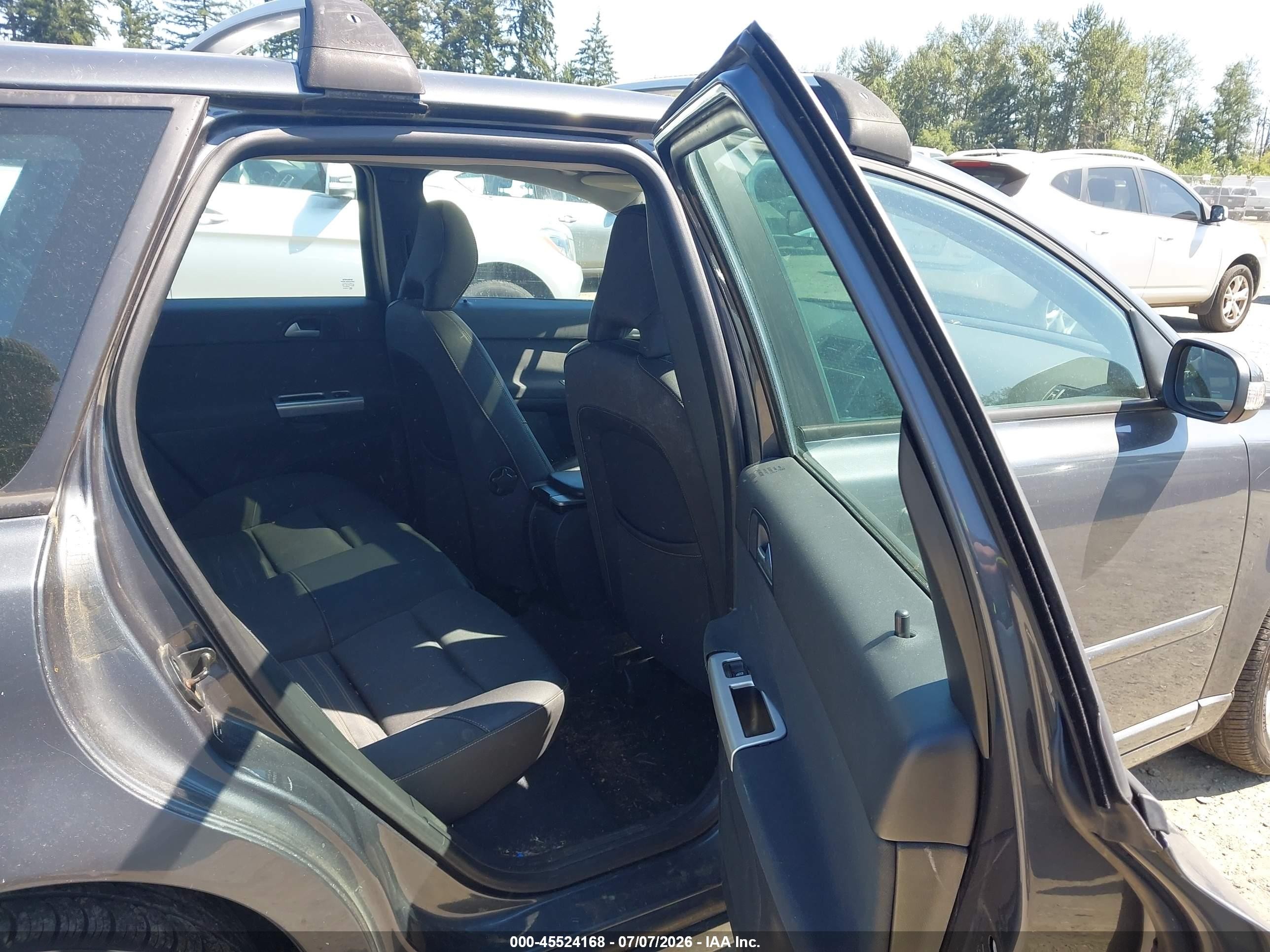 2009 Volvo V50 2.4i Gray vin: YV1MW382492485777