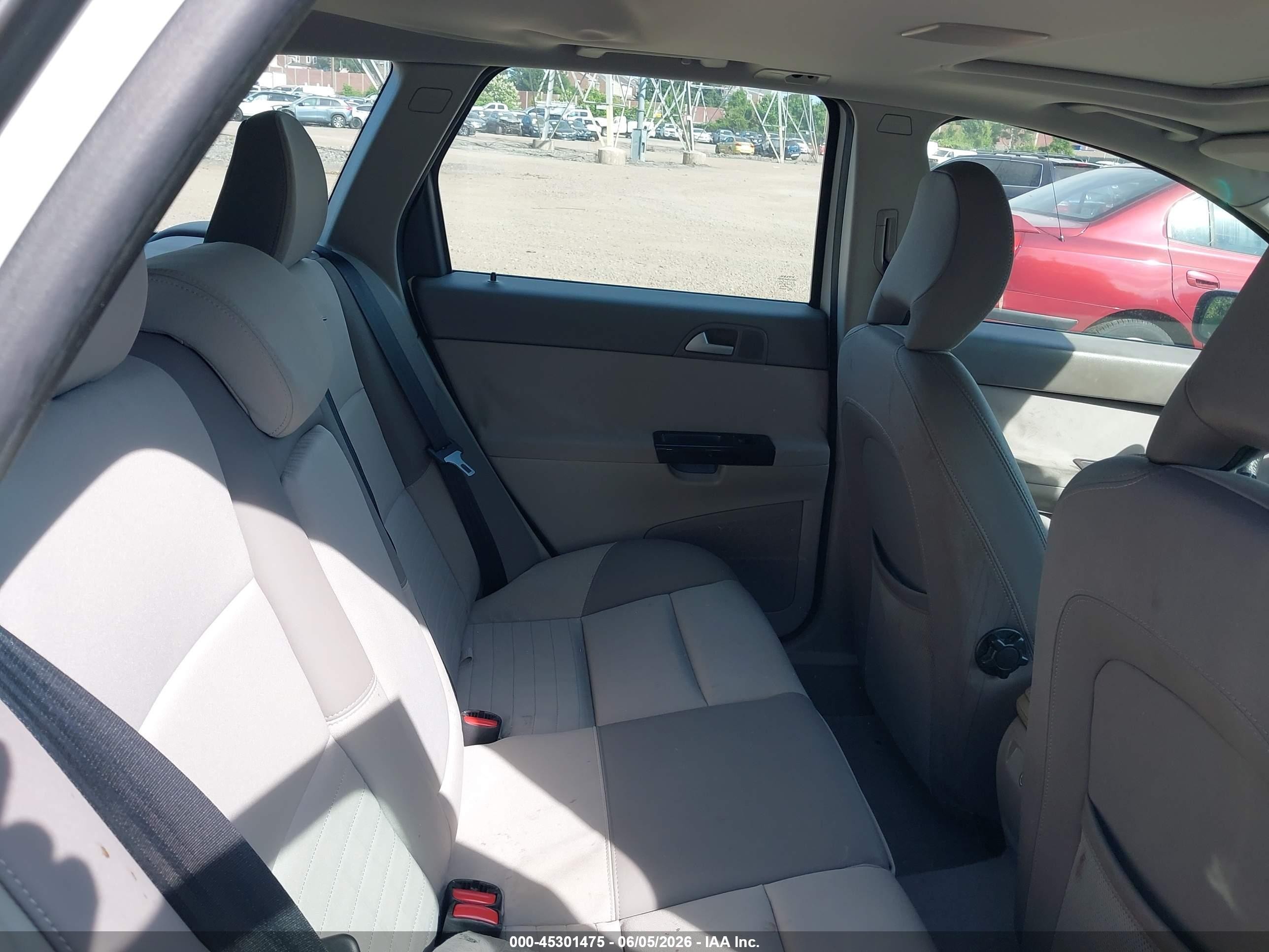 2006 Volvo V50 2.4i White vin: YV1MW382562172507