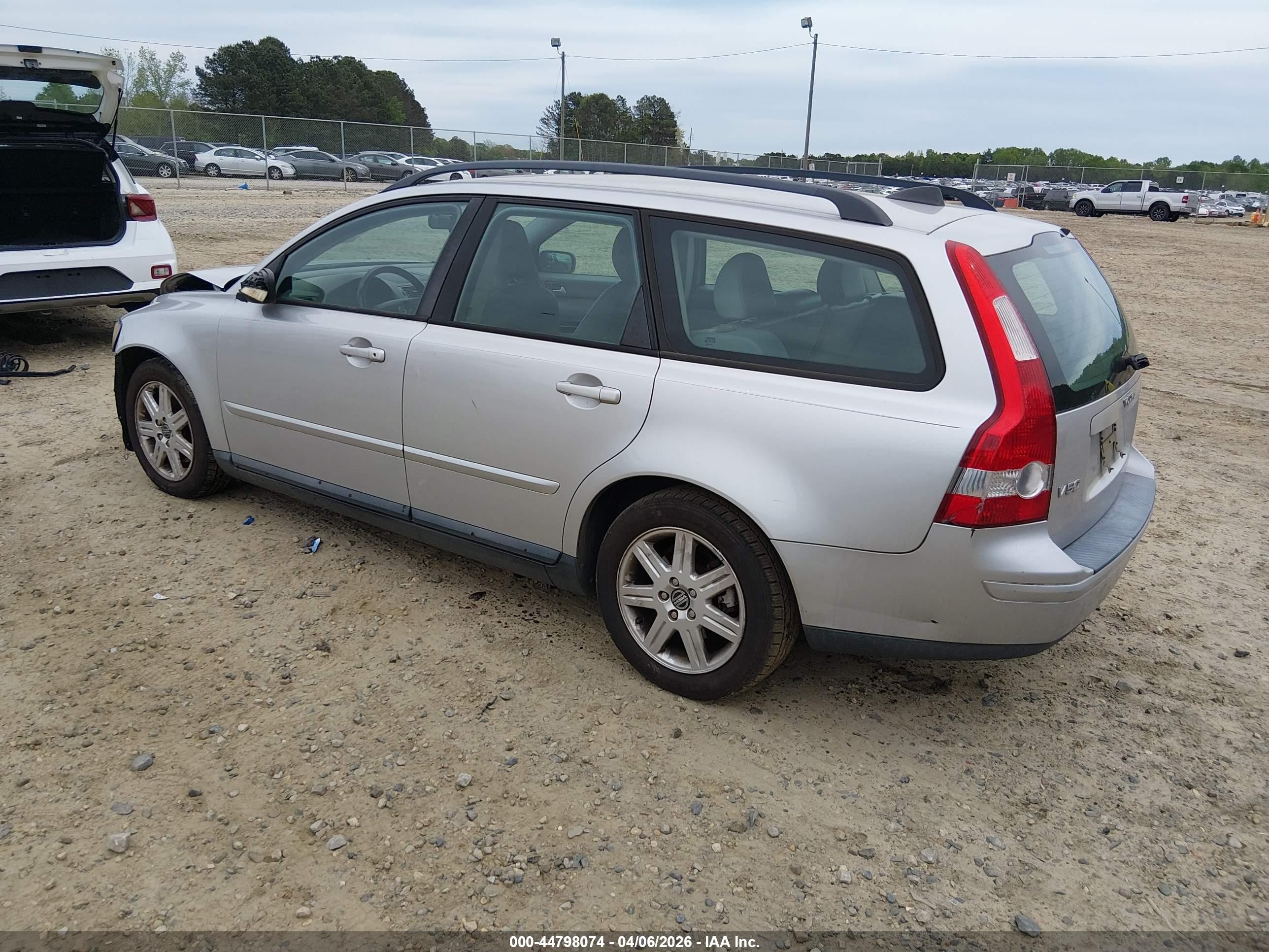 2006 Volvo V50 2.4i Silver vin: YV1MW382862159962