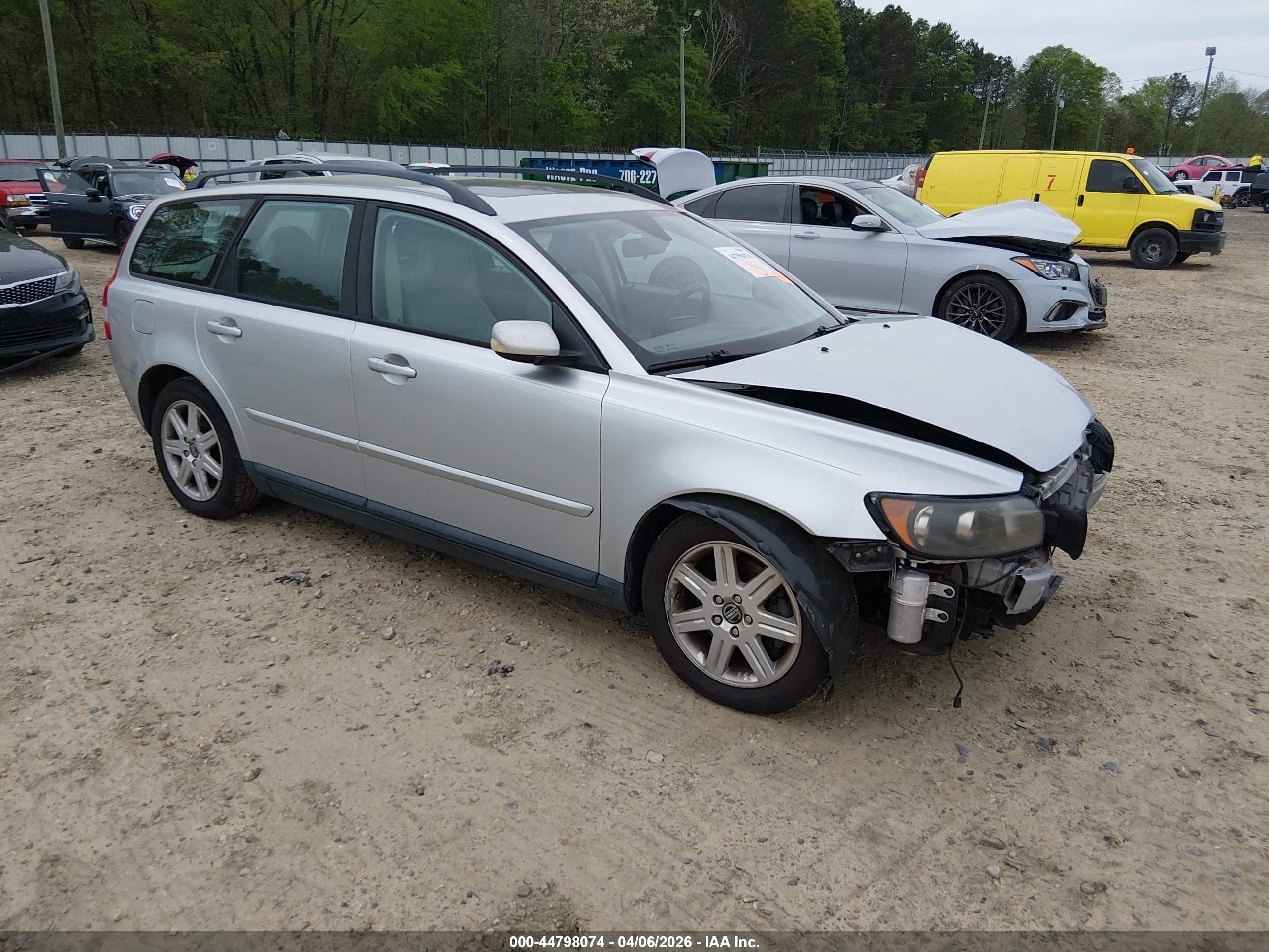 2006 Volvo V50 2.4i Silver vin: YV1MW382862159962