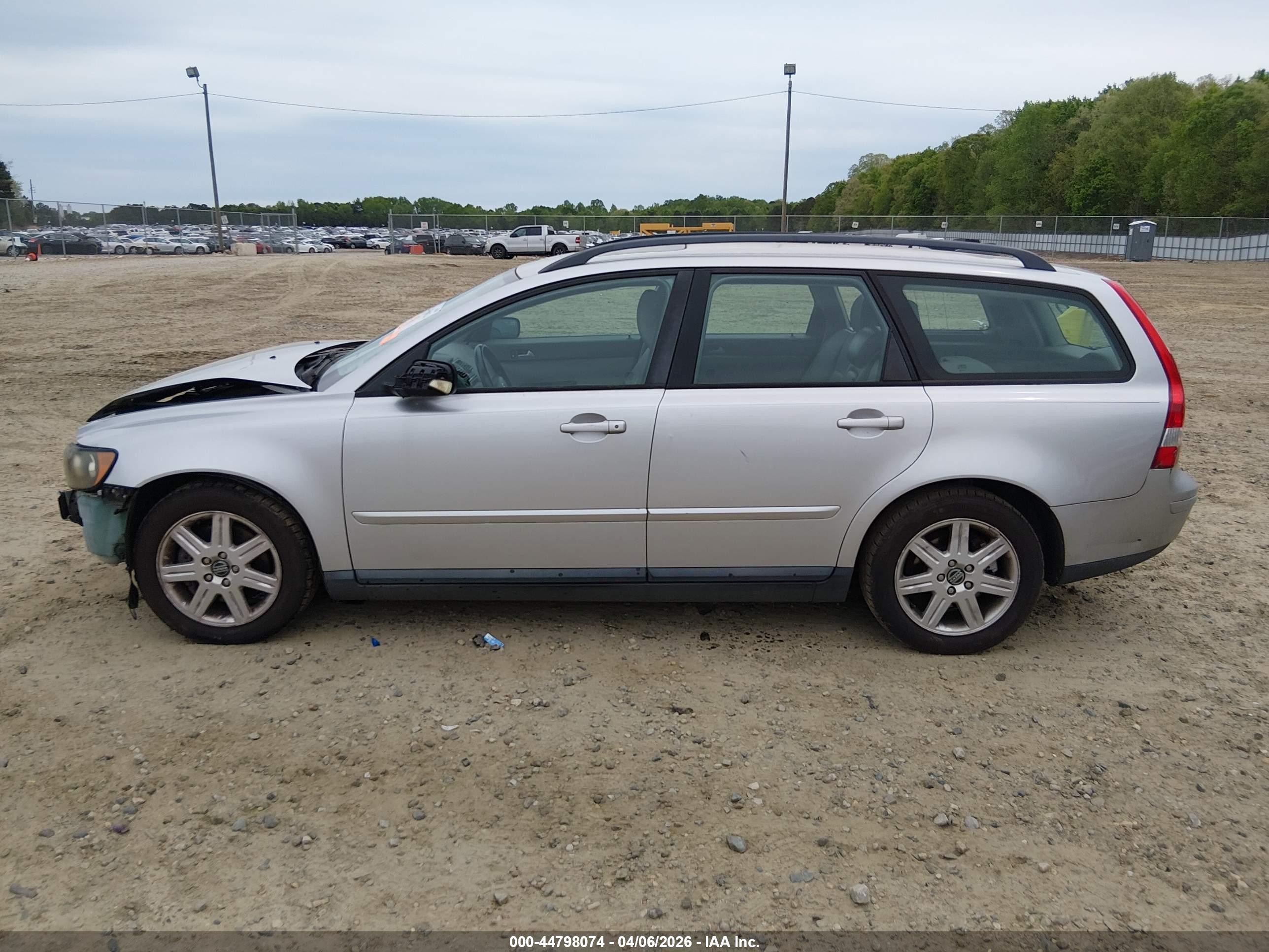 2006 Volvo V50 2.4i Silver vin: YV1MW382862159962
