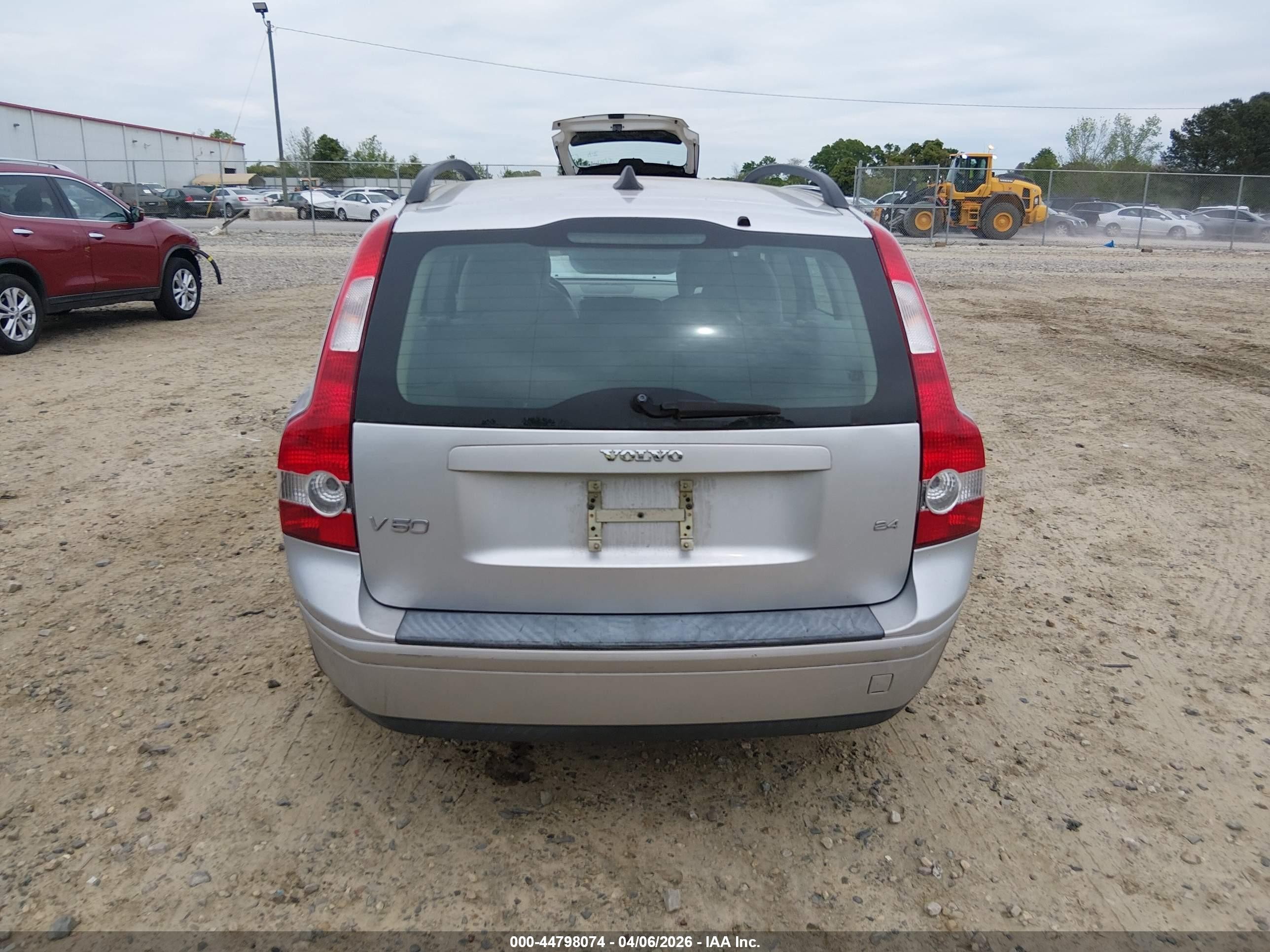 2006 Volvo V50 2.4i Silver vin: YV1MW382862159962