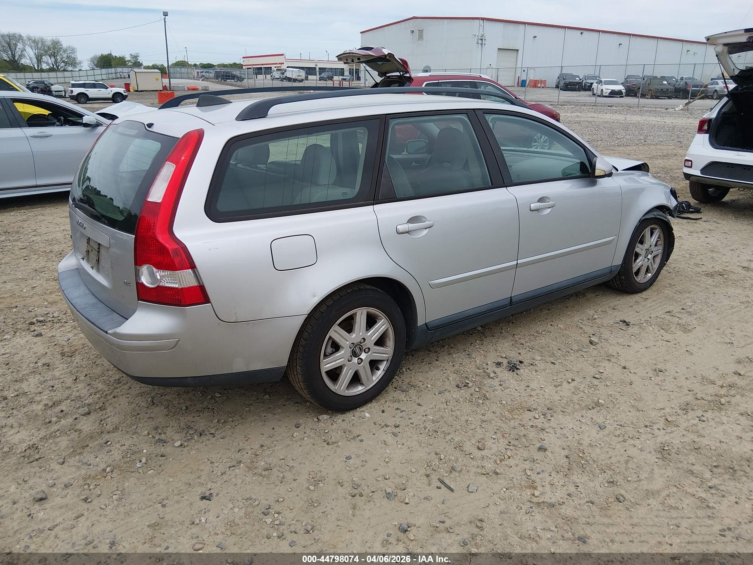 2006 Volvo V50 2.4i Silver vin: YV1MW382862159962