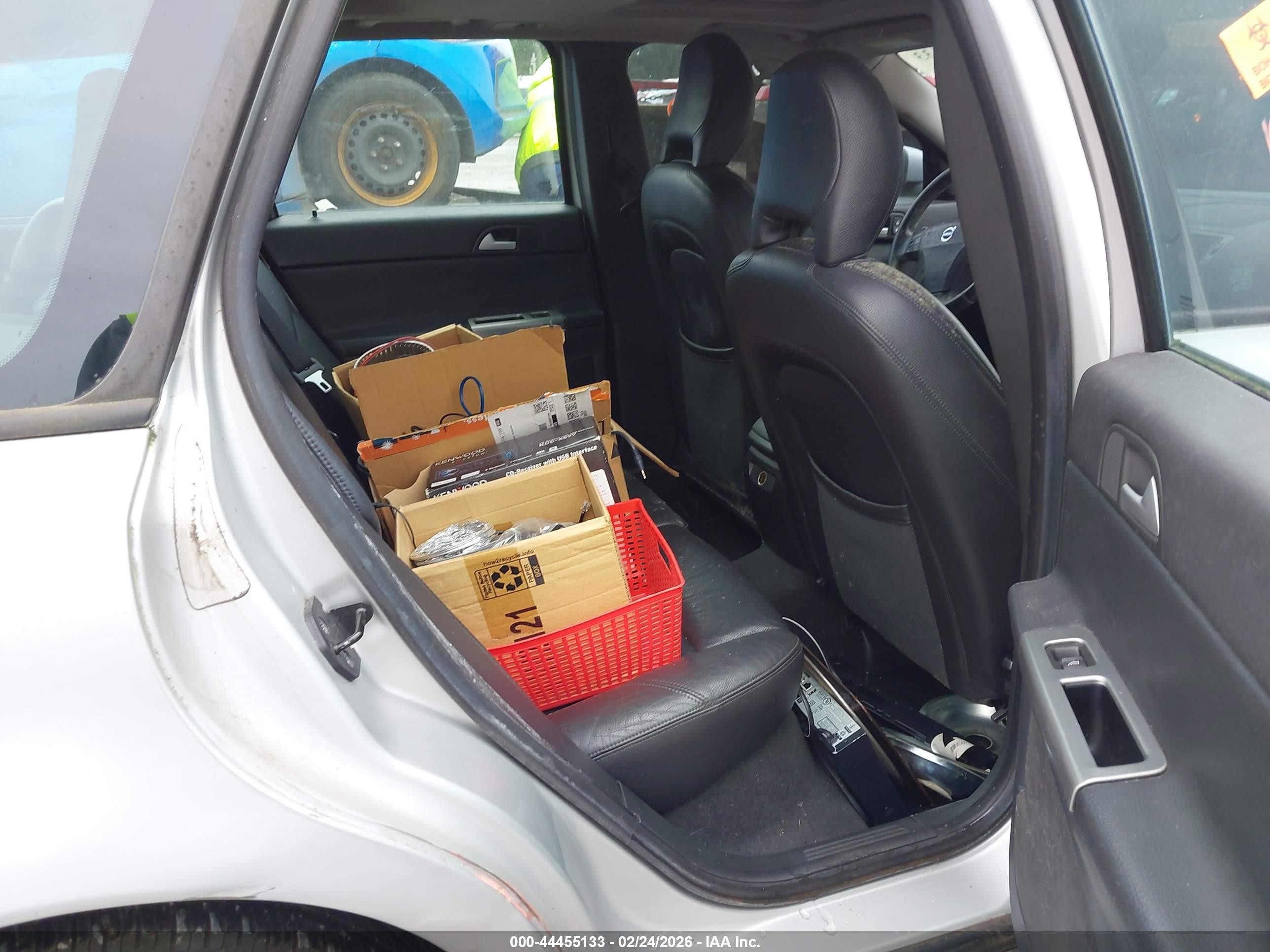 2007 Volvo V50 2.4i Silver vin: YV1MW382972317193
