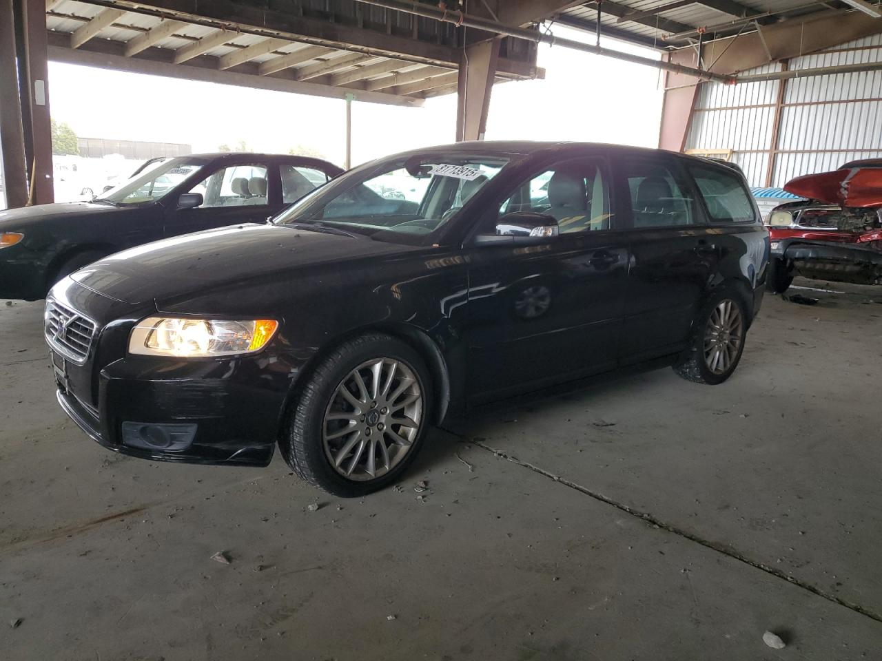 YV1MW390092466592