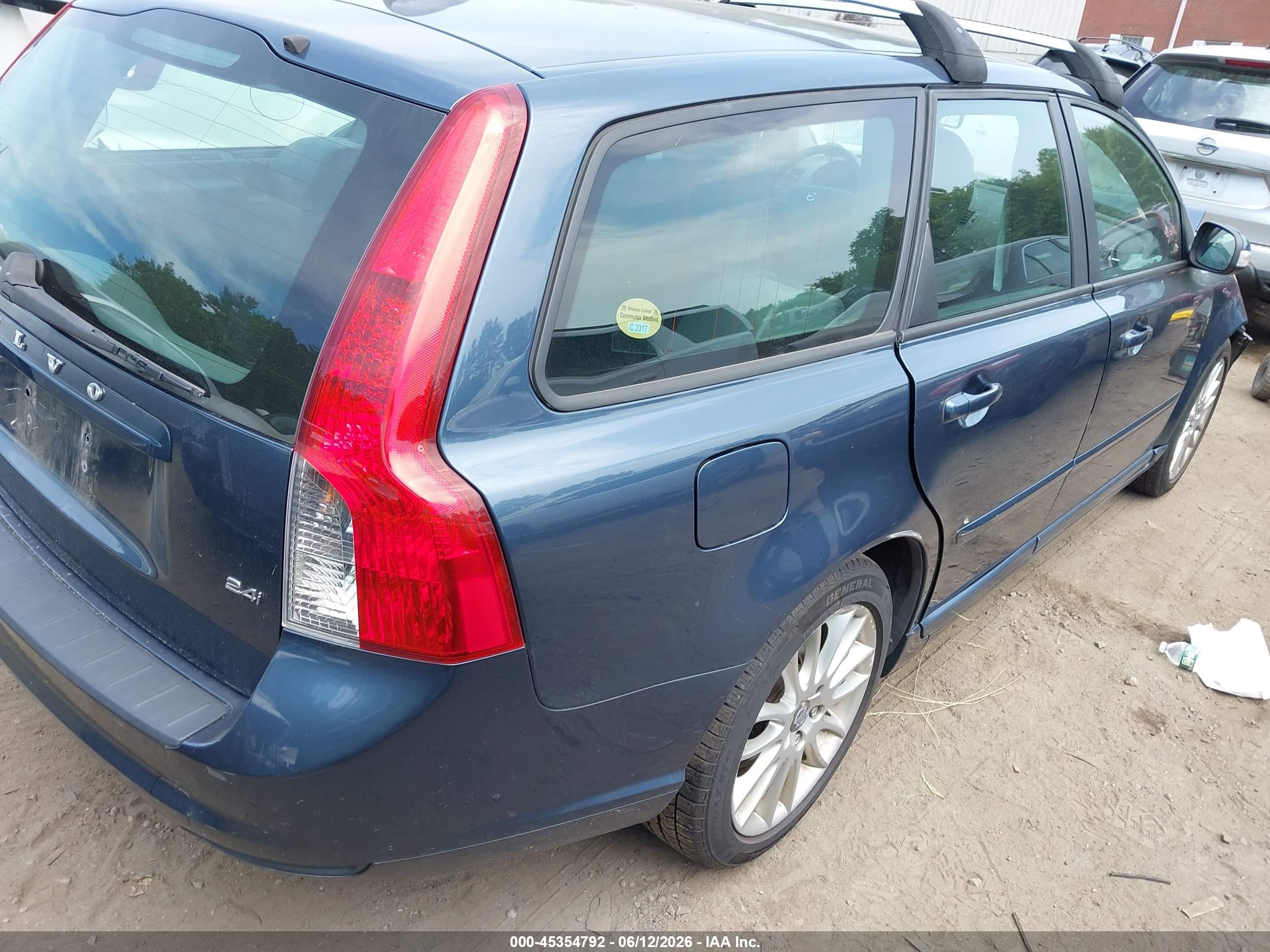 2009 Volvo V50 2.4i Blue vin: YV1MW390092471551