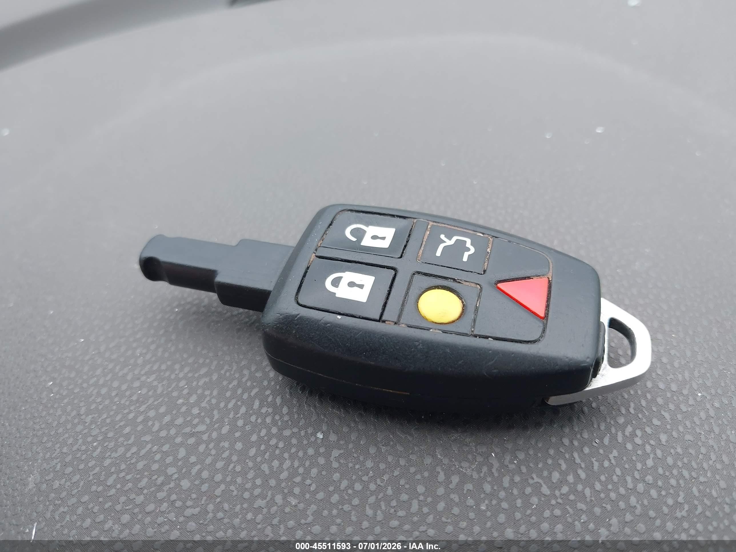 2007 Volvo V50 2.4i Red vin: YV1MW390172283151