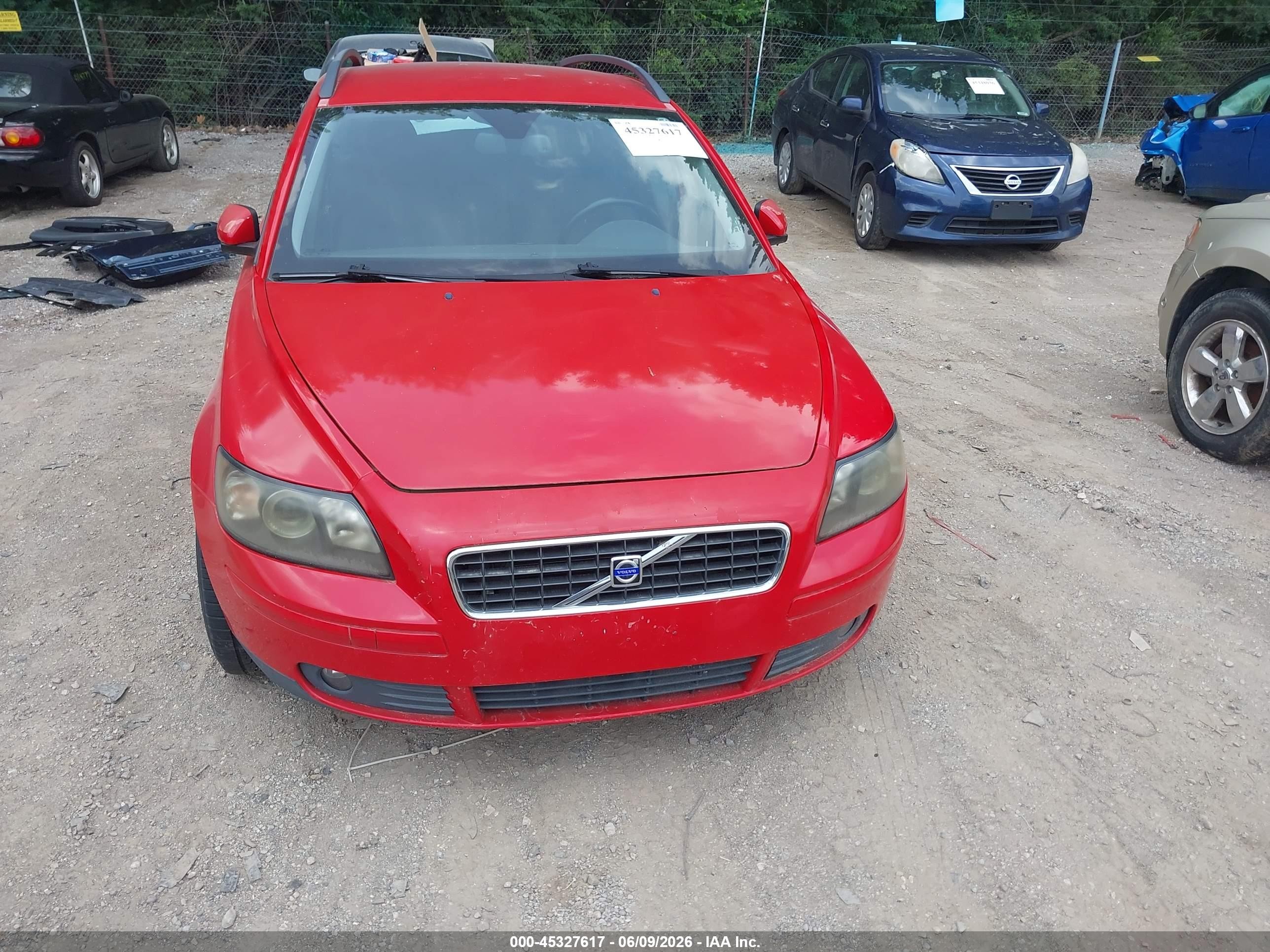 2005 Volvo V50 2.4i A/2.4i A Sr Red vin: YV1MW390252063093
