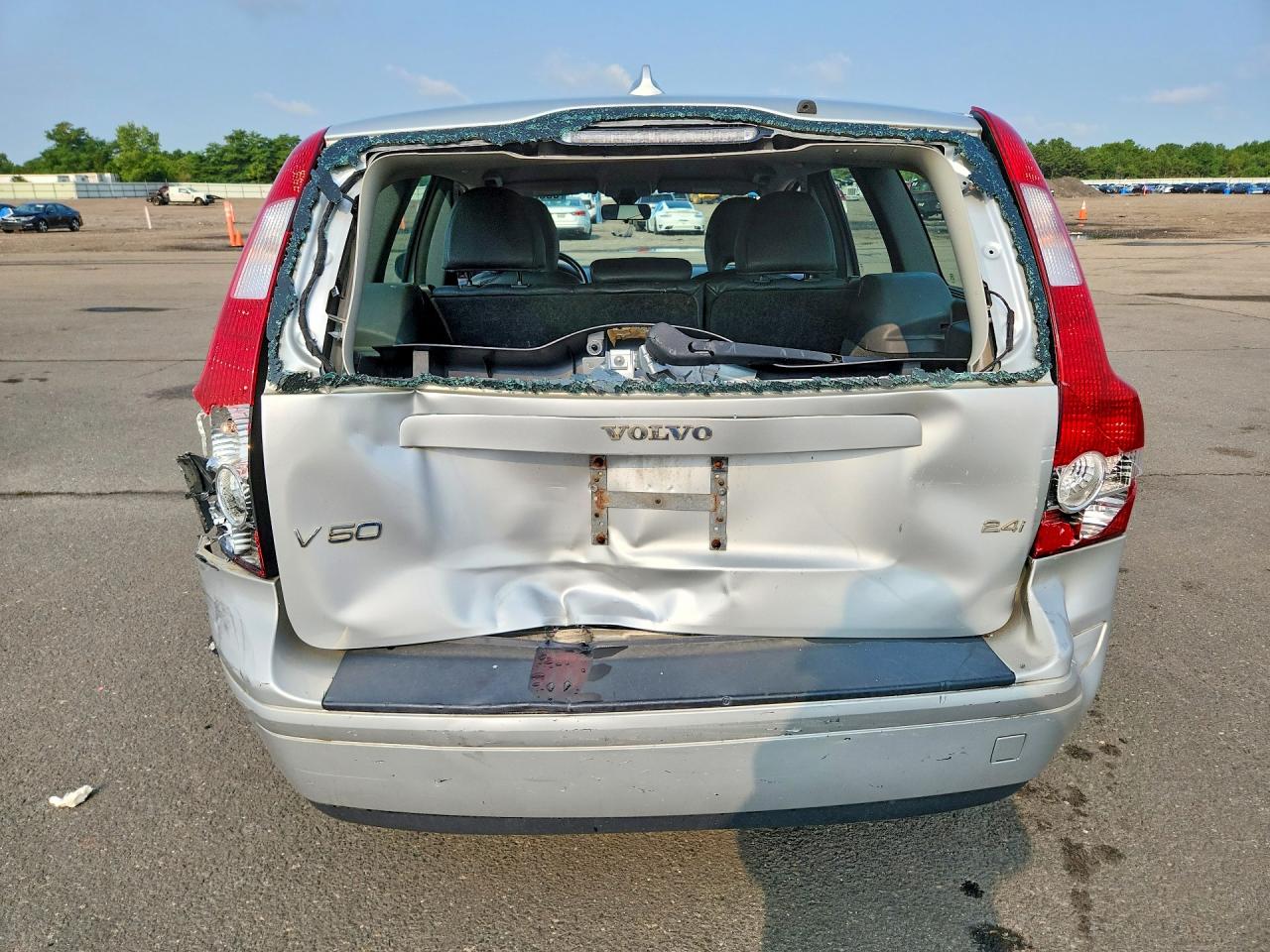 2007 Volvo V50 2.4i Серебряный vin: YV1MW390372327280