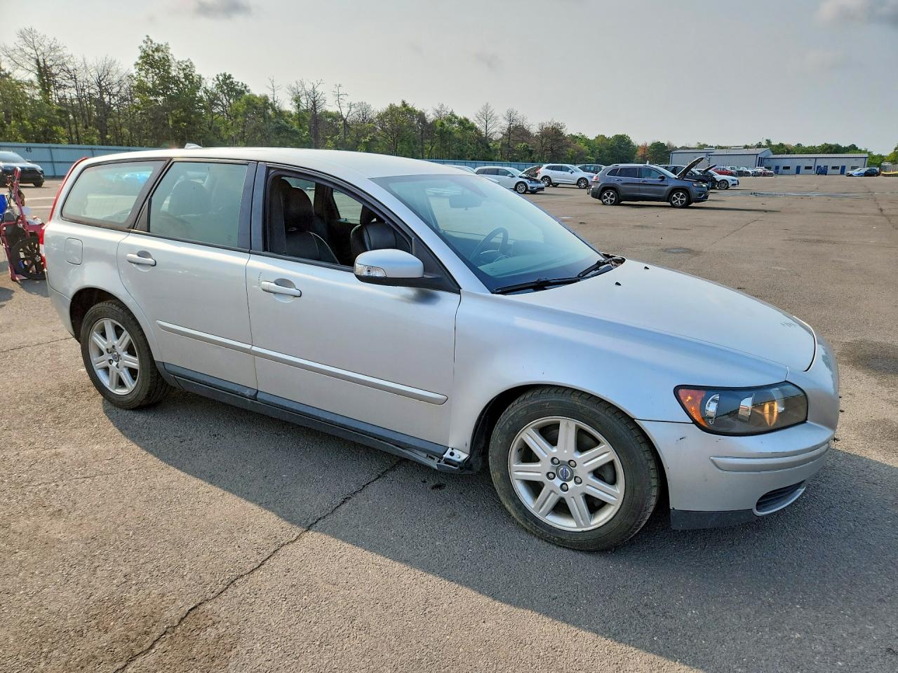 2007 Volvo V50 2.4i Серебряный vin: YV1MW390372327280