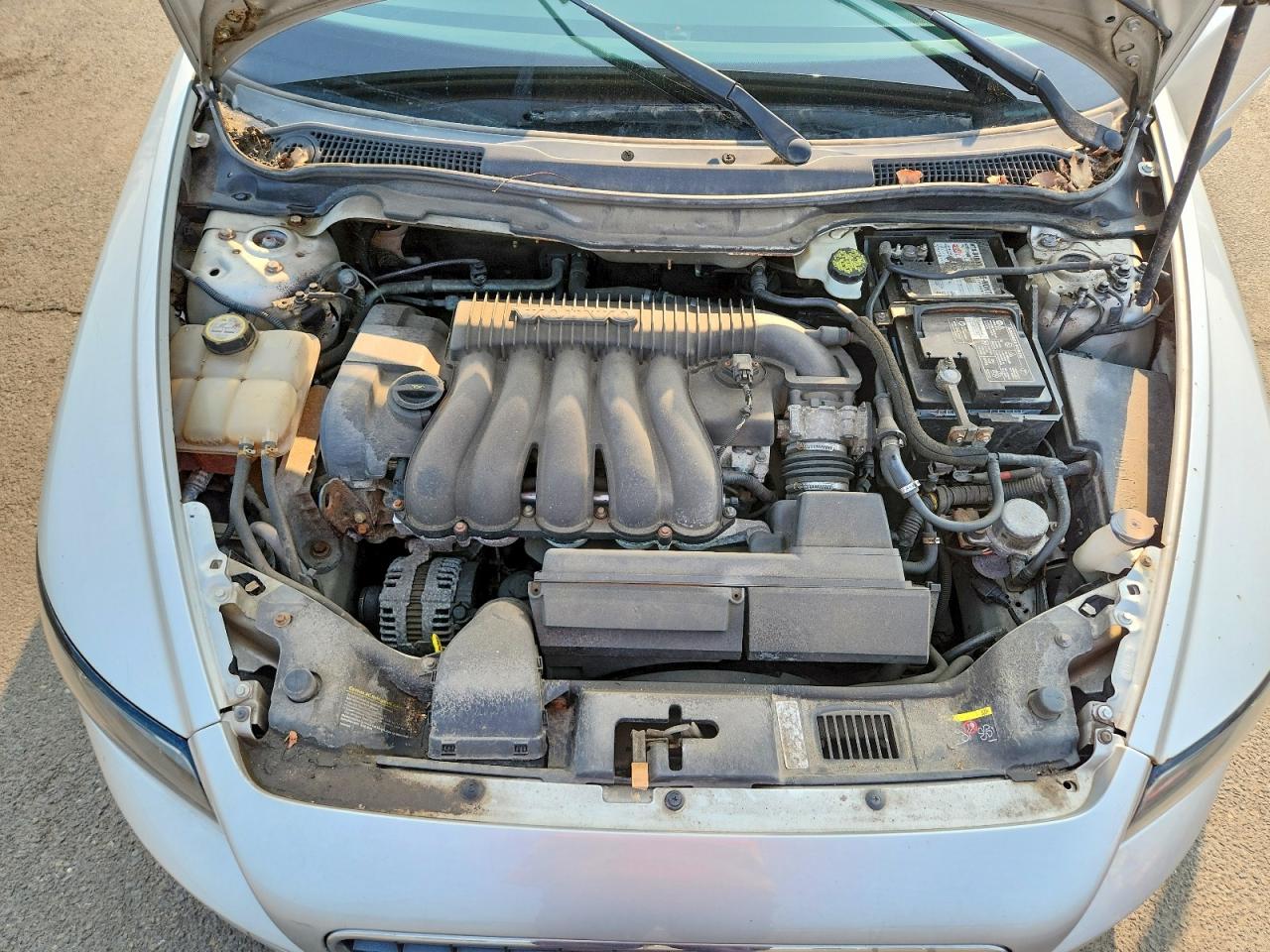 2007 Volvo V50 2.4i Серебряный vin: YV1MW390372327280
