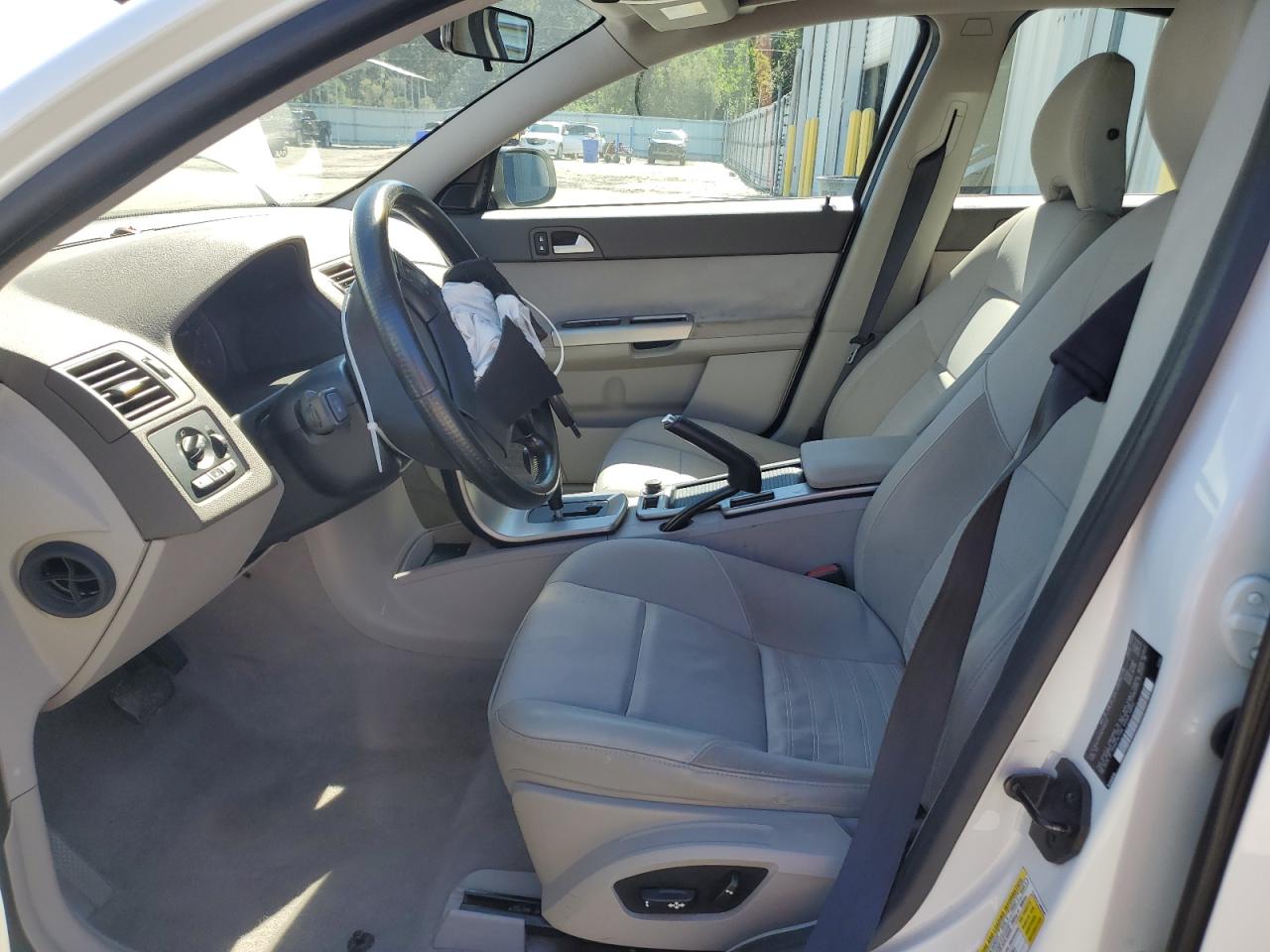 2009 Volvo V50 2.4i White vin: YV1MW390392486237