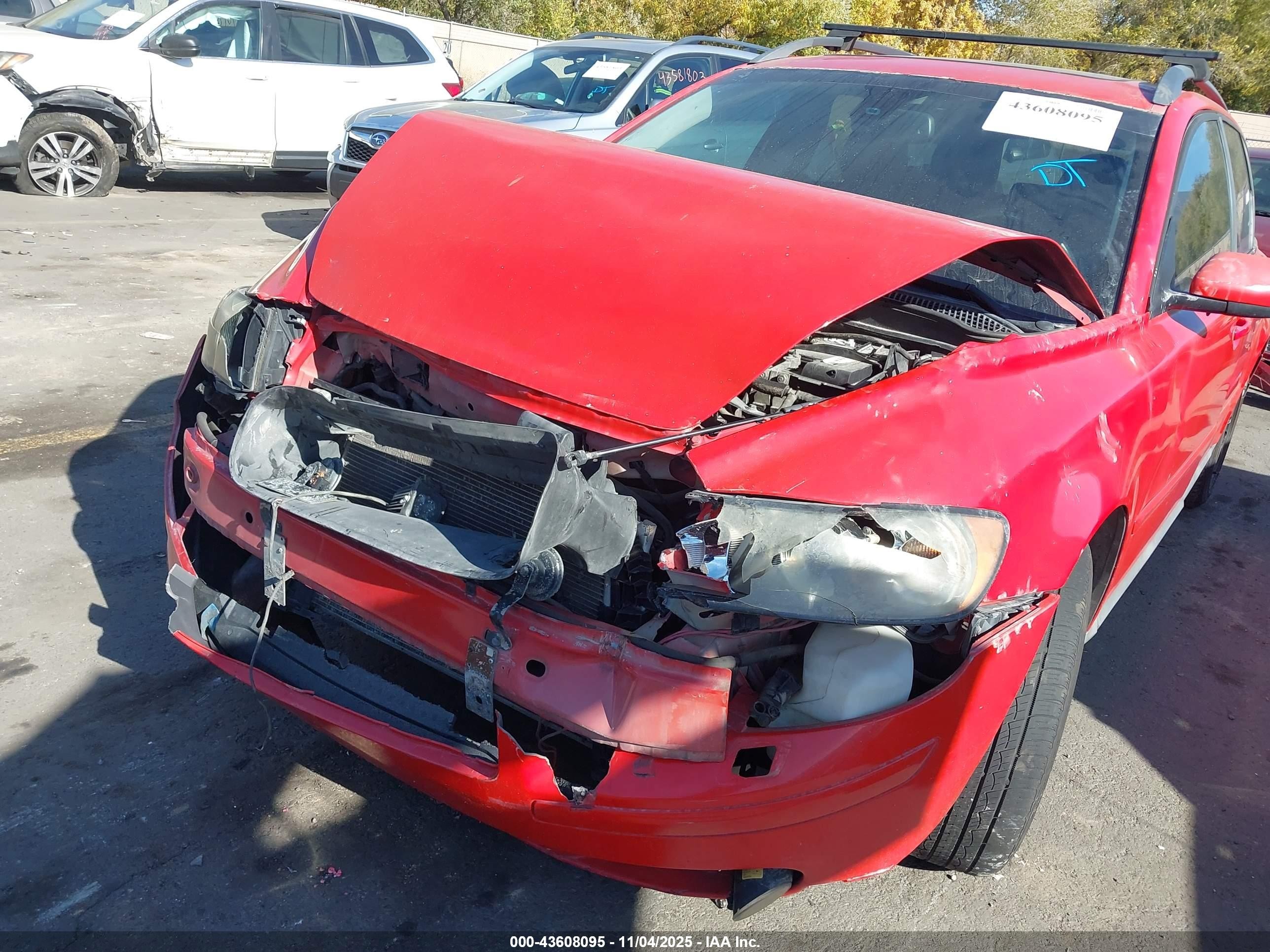 2005 Volvo V50 2.4i Red vin: YV1MW390552064626