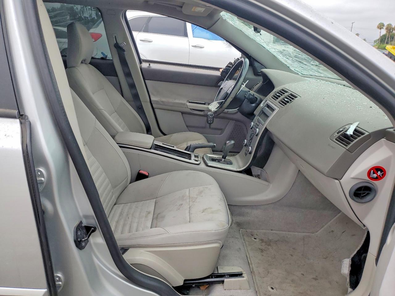 2009 Volvo V50 2.4i Silver vin: YV1MW390792473619