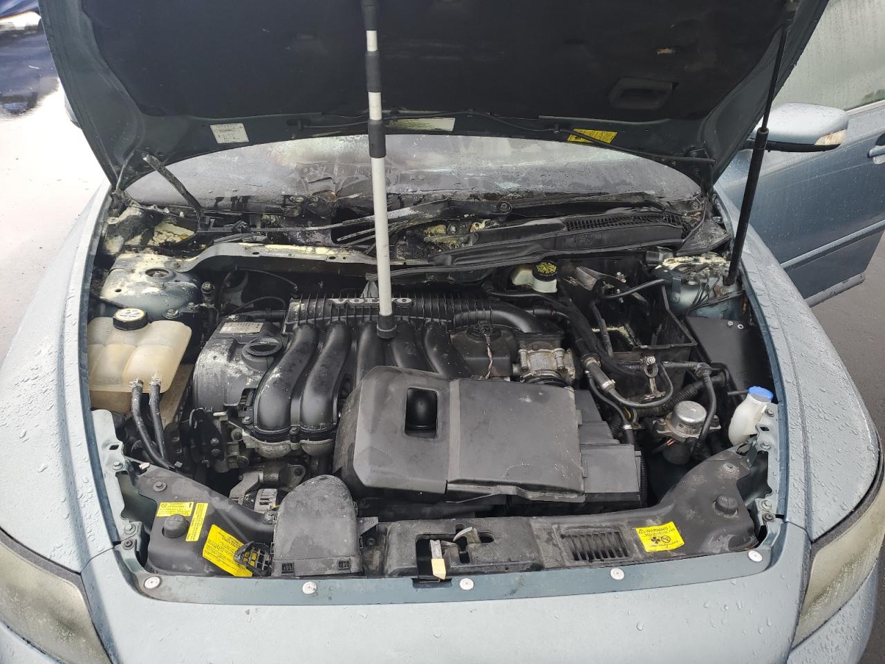 2005 Volvo V50 2.4i Teal vin: YV1MW390852109316