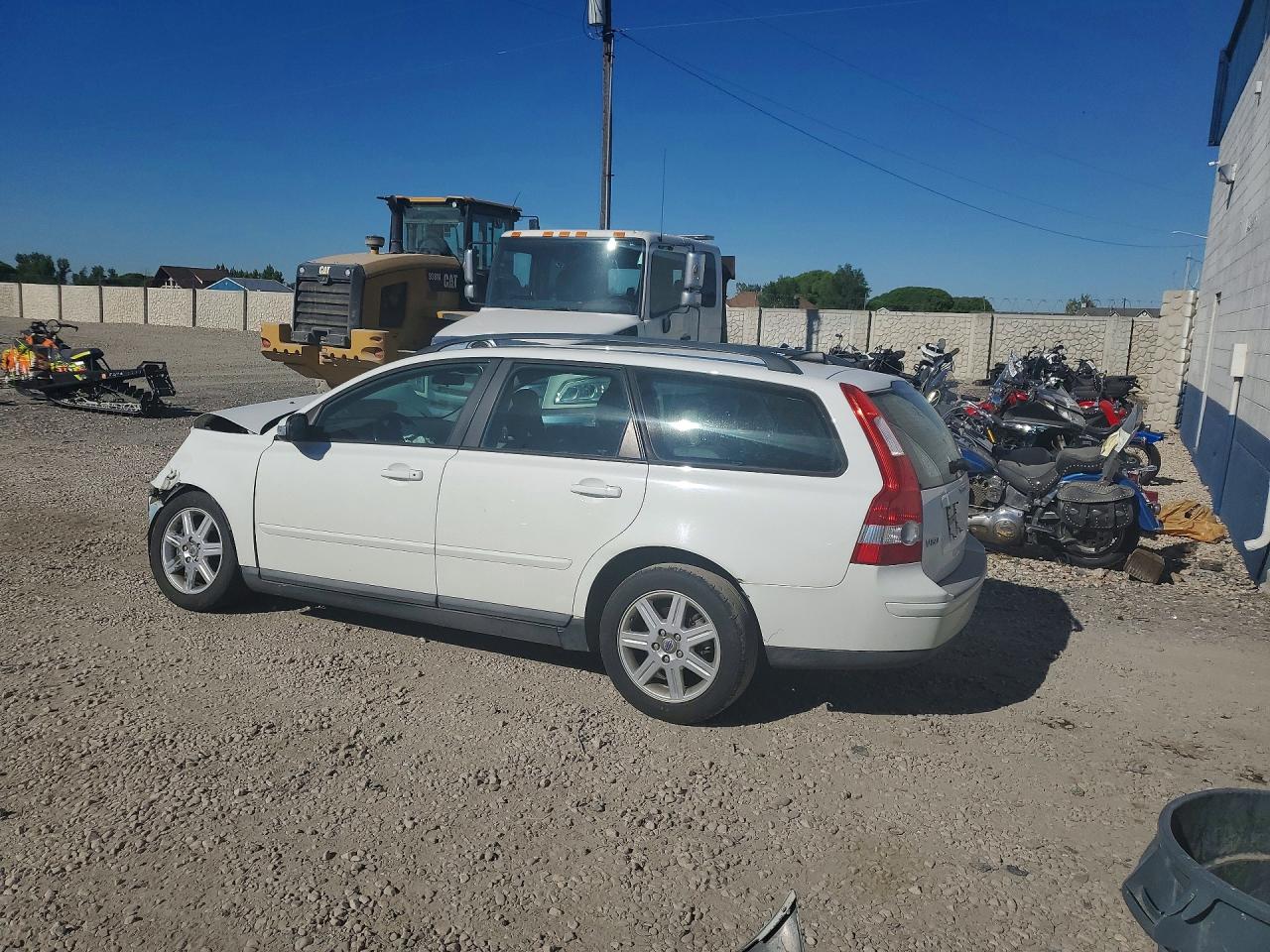 2007 Volvo V50 2.4i White vin: YV1MW390X72271872