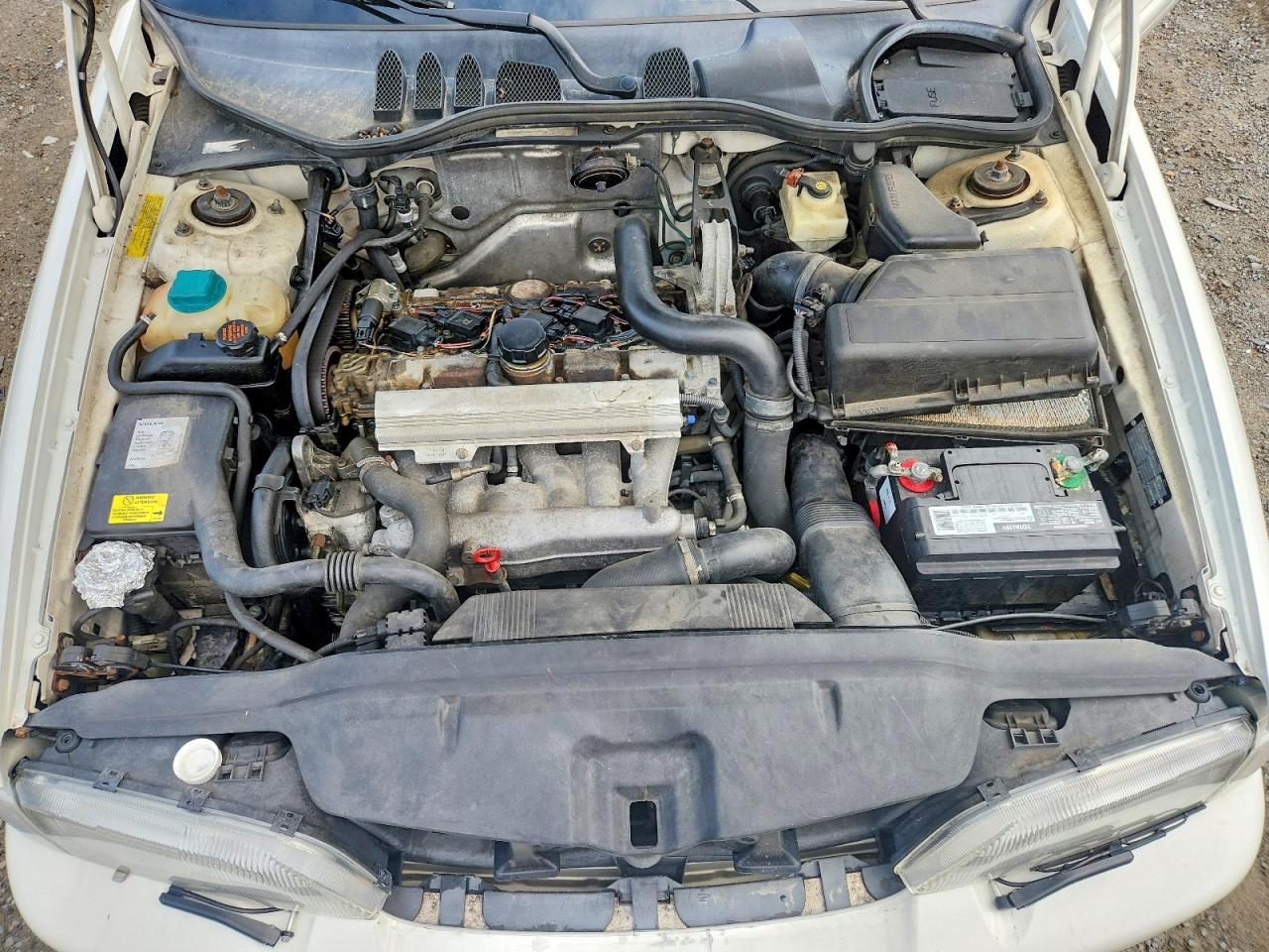 2000 Volvo C70 Turbo White vin: YV1NC56D4YJ006811