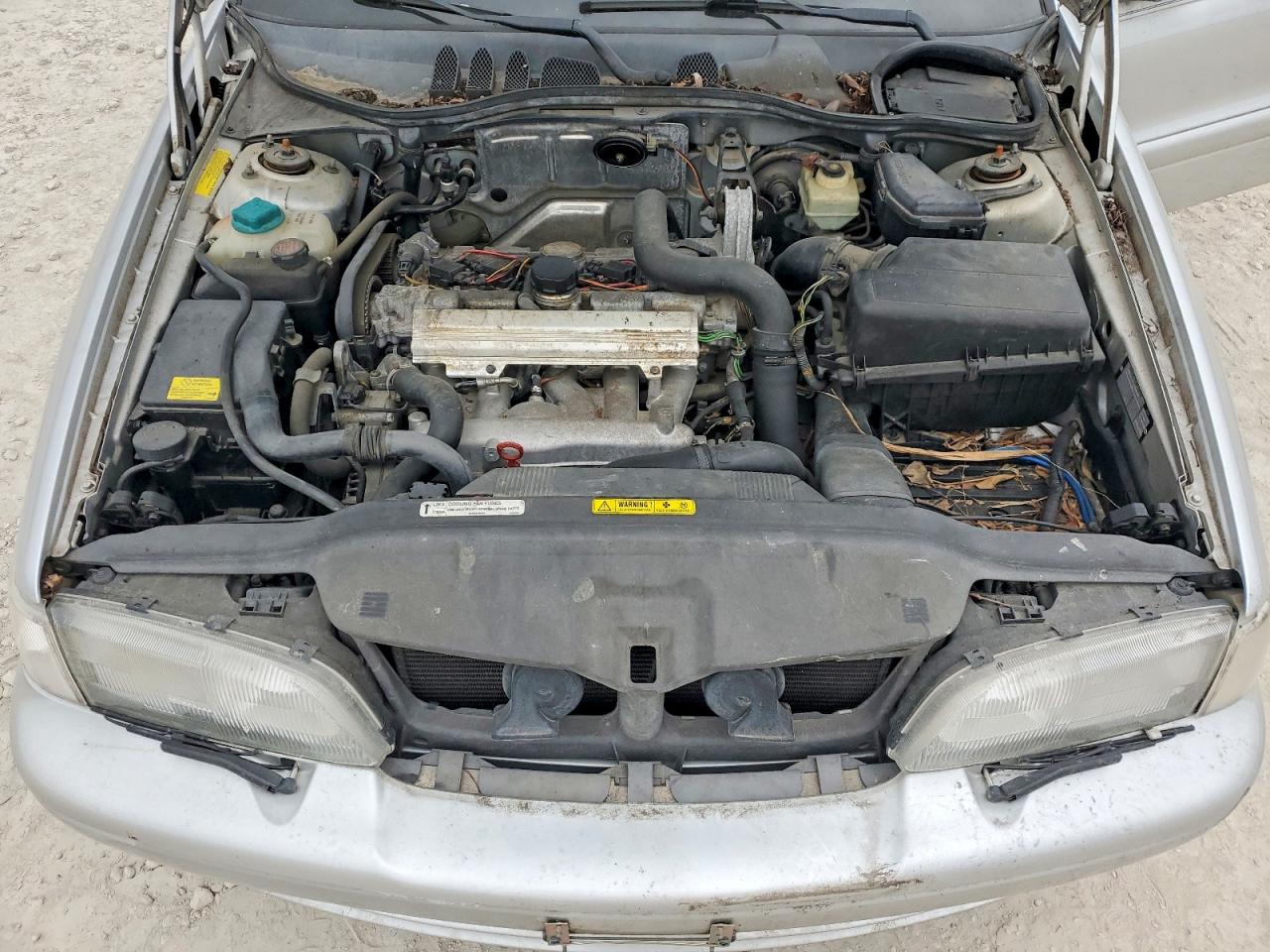 2000 Volvo C70 Turbo Серебряный vin: YV1NC56D5YJ009989