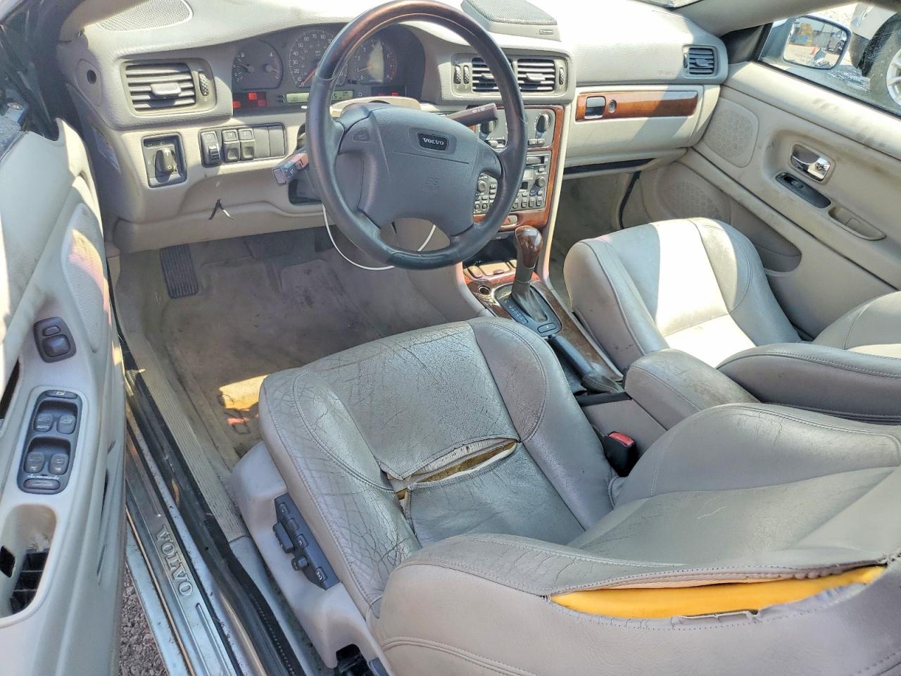 2004 Volvo C70 Hpt Silver vin: YV1NC62D14J049606