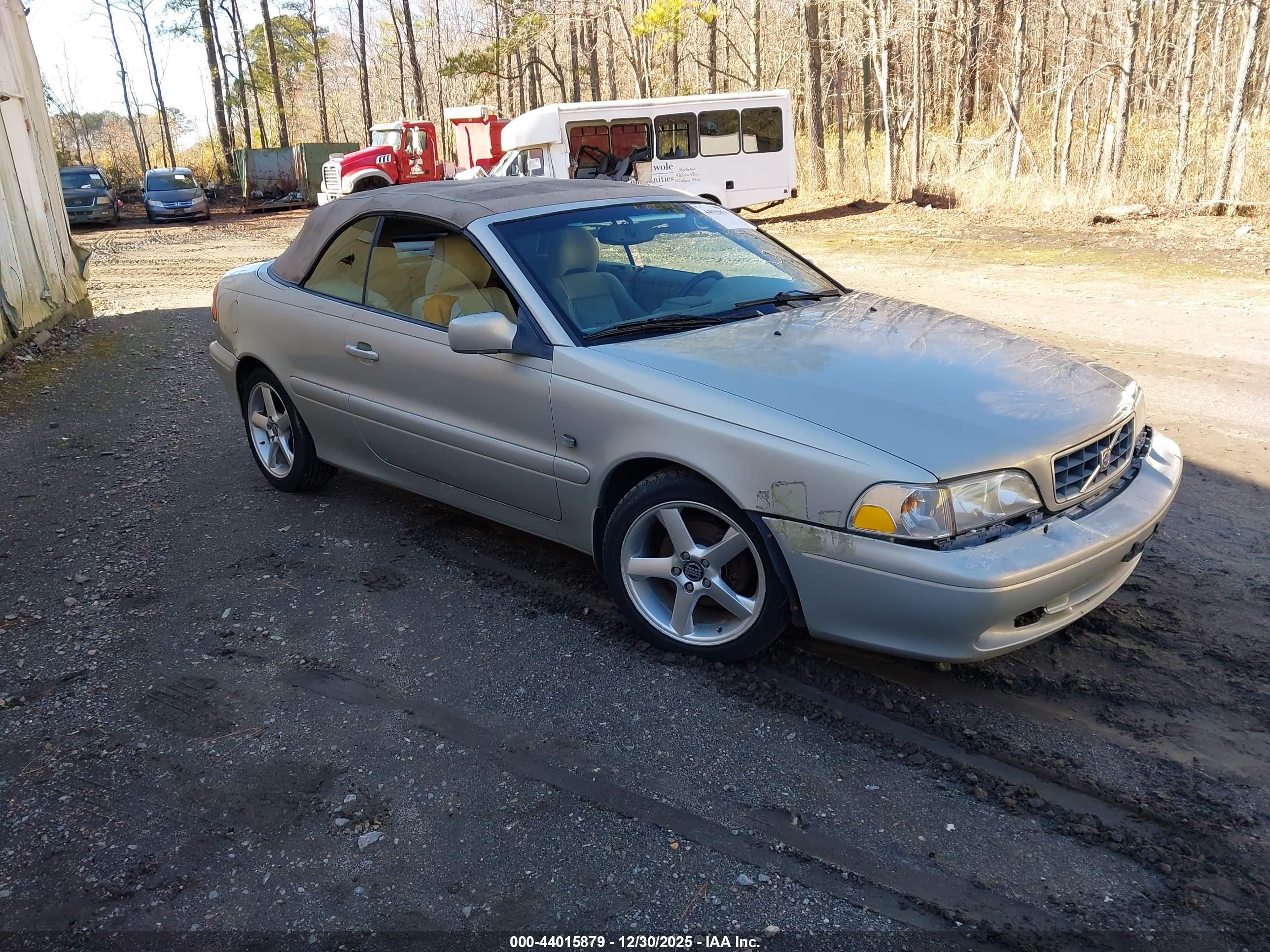 YV1NC63DX4J060859