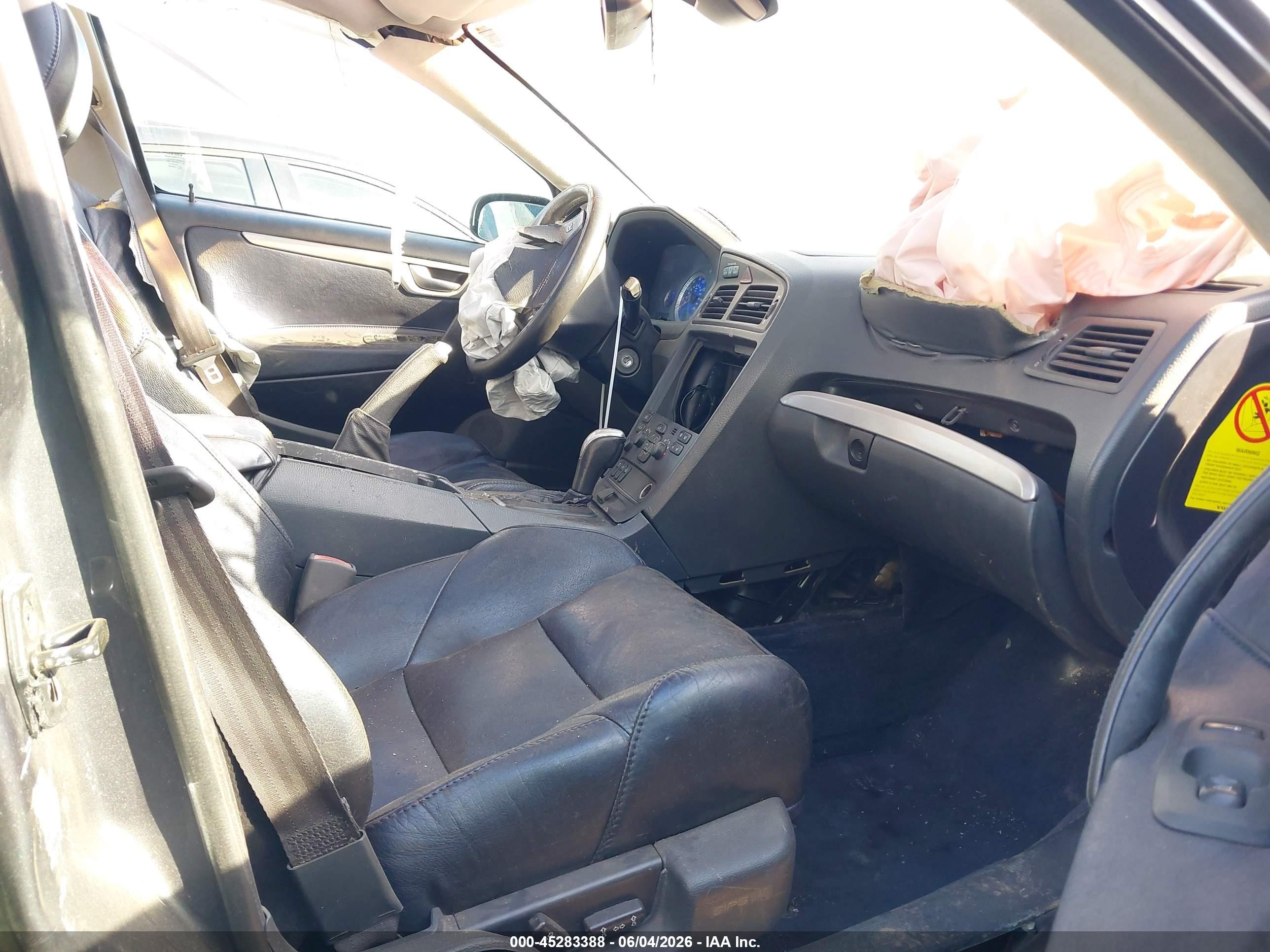 2004 Volvo S60 R Серый vin: YV1RH52Y842418505