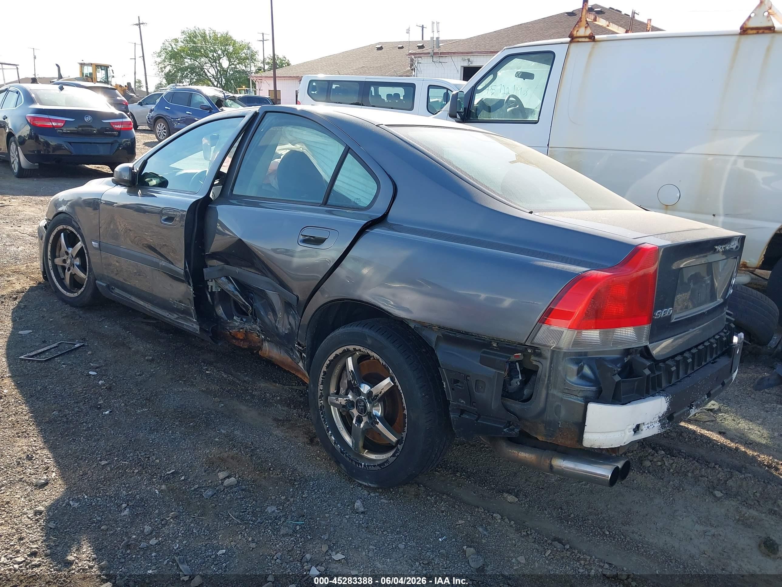 2004 Volvo S60 R Серый vin: YV1RH52Y842418505
