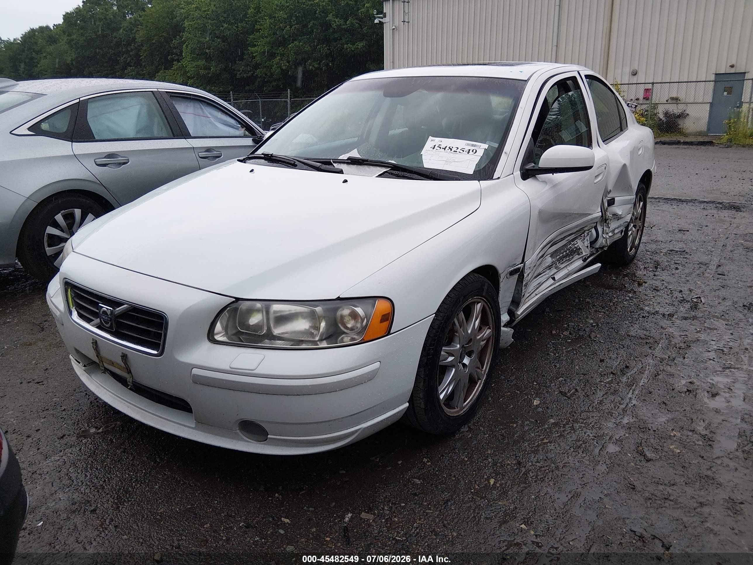2005 Volvo S60 2.5t A Awd/2.5t A Awd Sr Белый vin: YV1RH592152440588