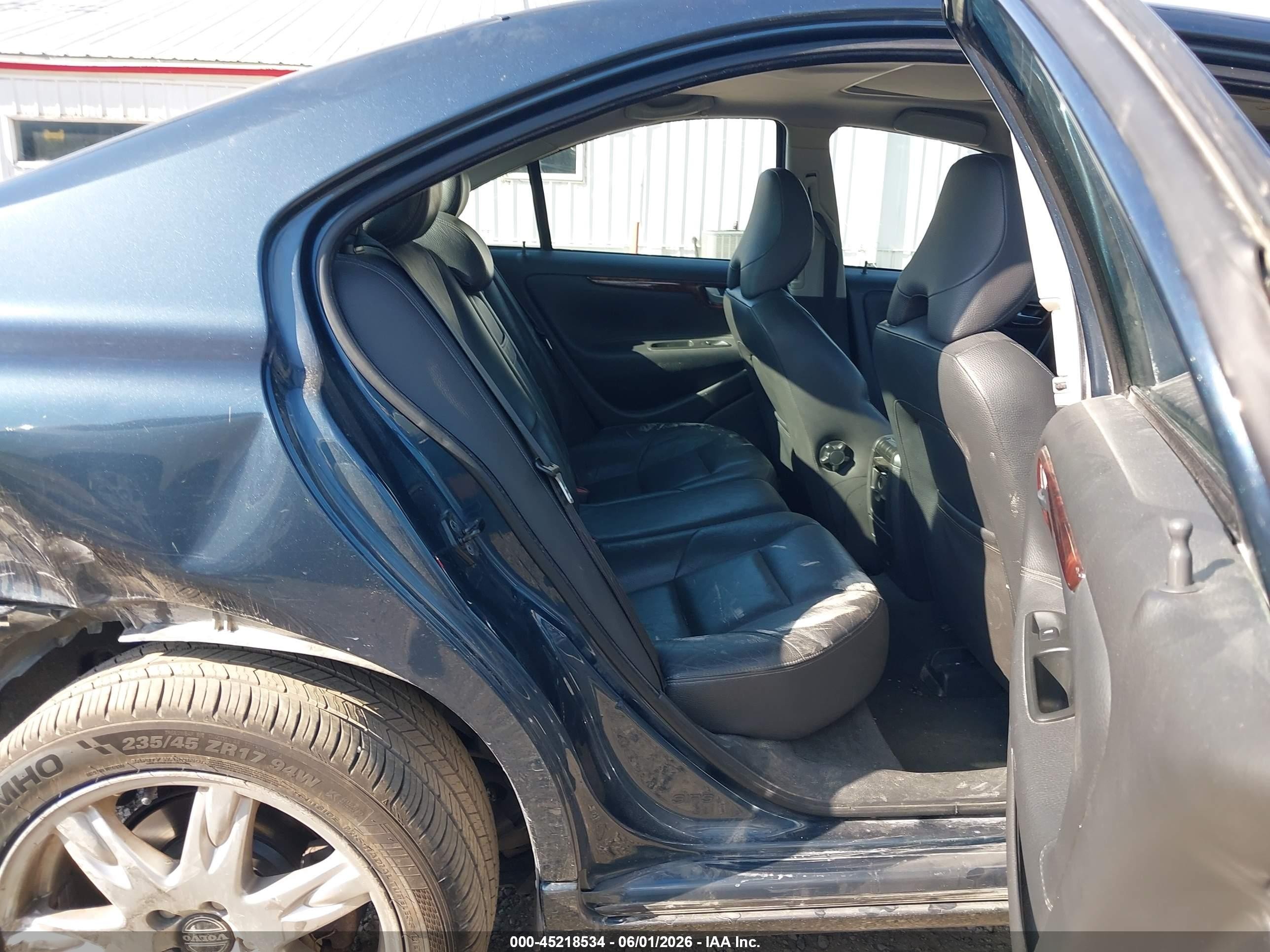 2006 Volvo S60 2.5t Dark Blue vin: YV1RH592162557475