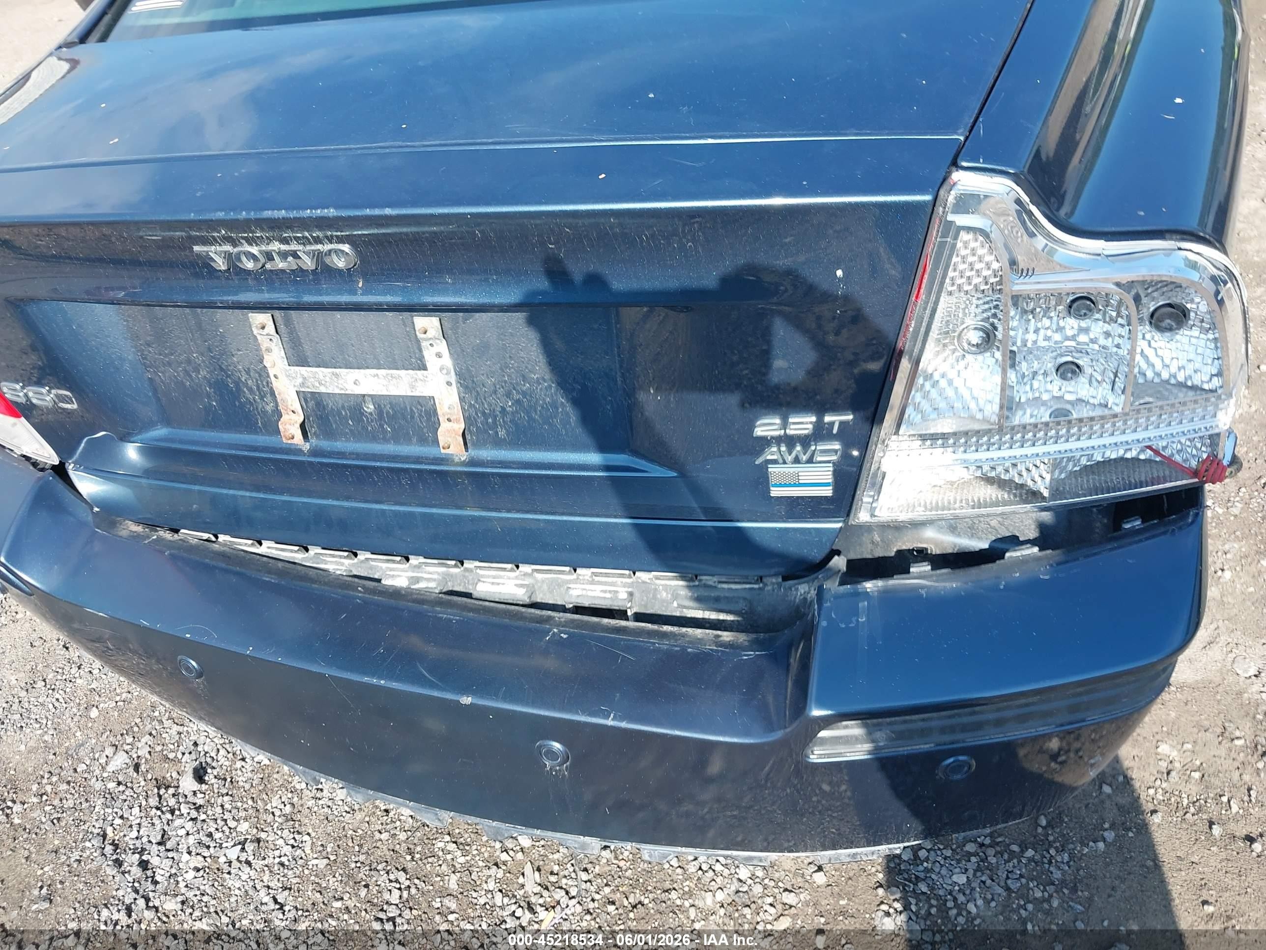 2006 Volvo S60 2.5t Dark Blue vin: YV1RH592162557475