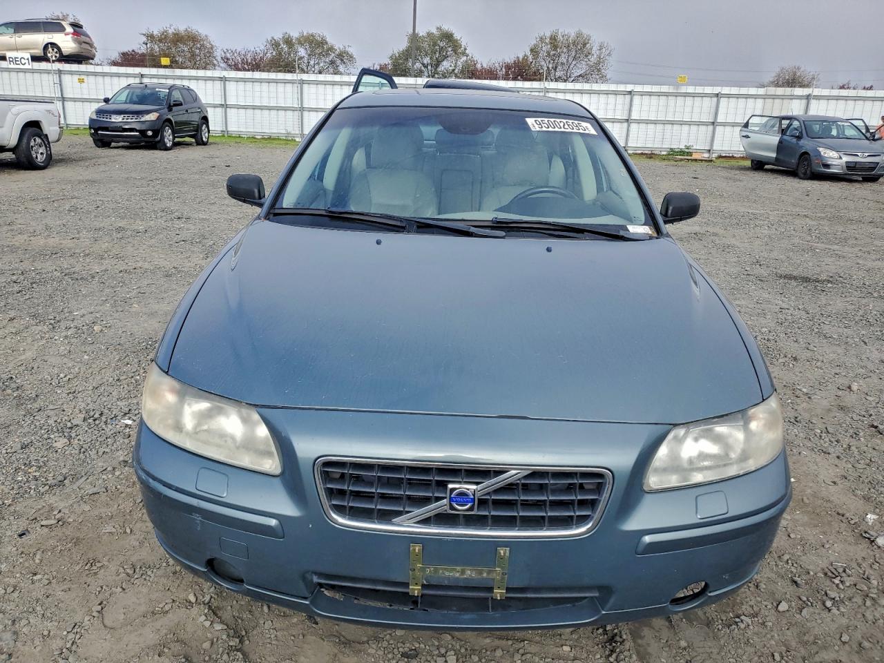 2005 Volvo S60 2.5t Teal vin: YV1RH592252445833