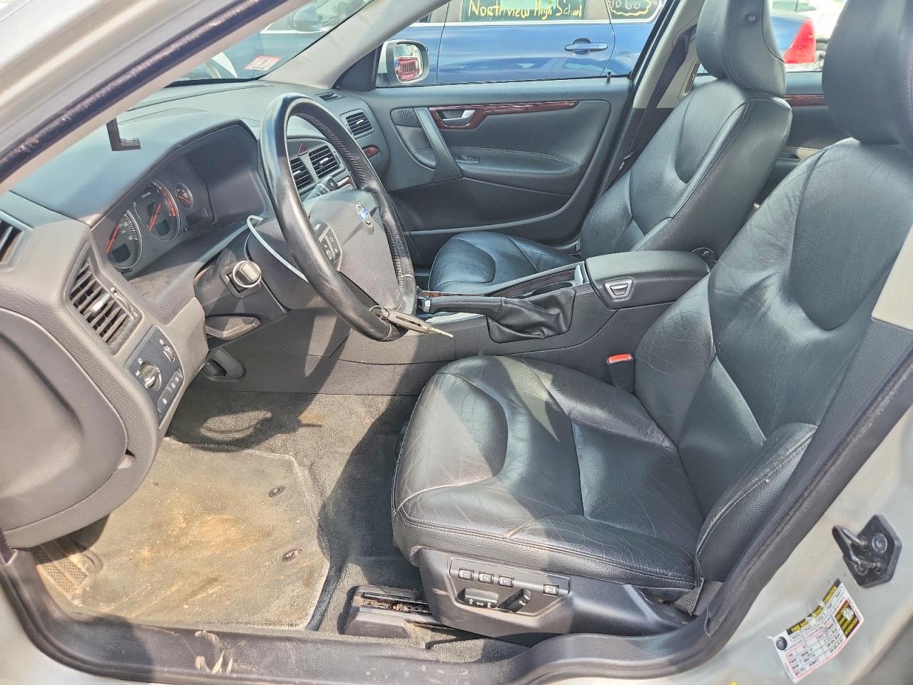 2008 Volvo S60 2.5t Silver vin: YV1RH592382670802