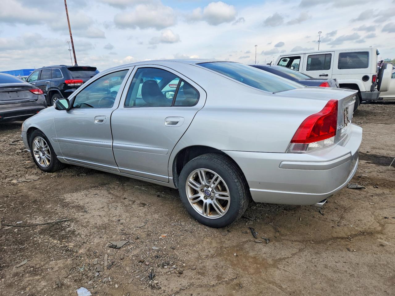 2008 Volvo S60 2.5t Silver vin: YV1RH592382670802