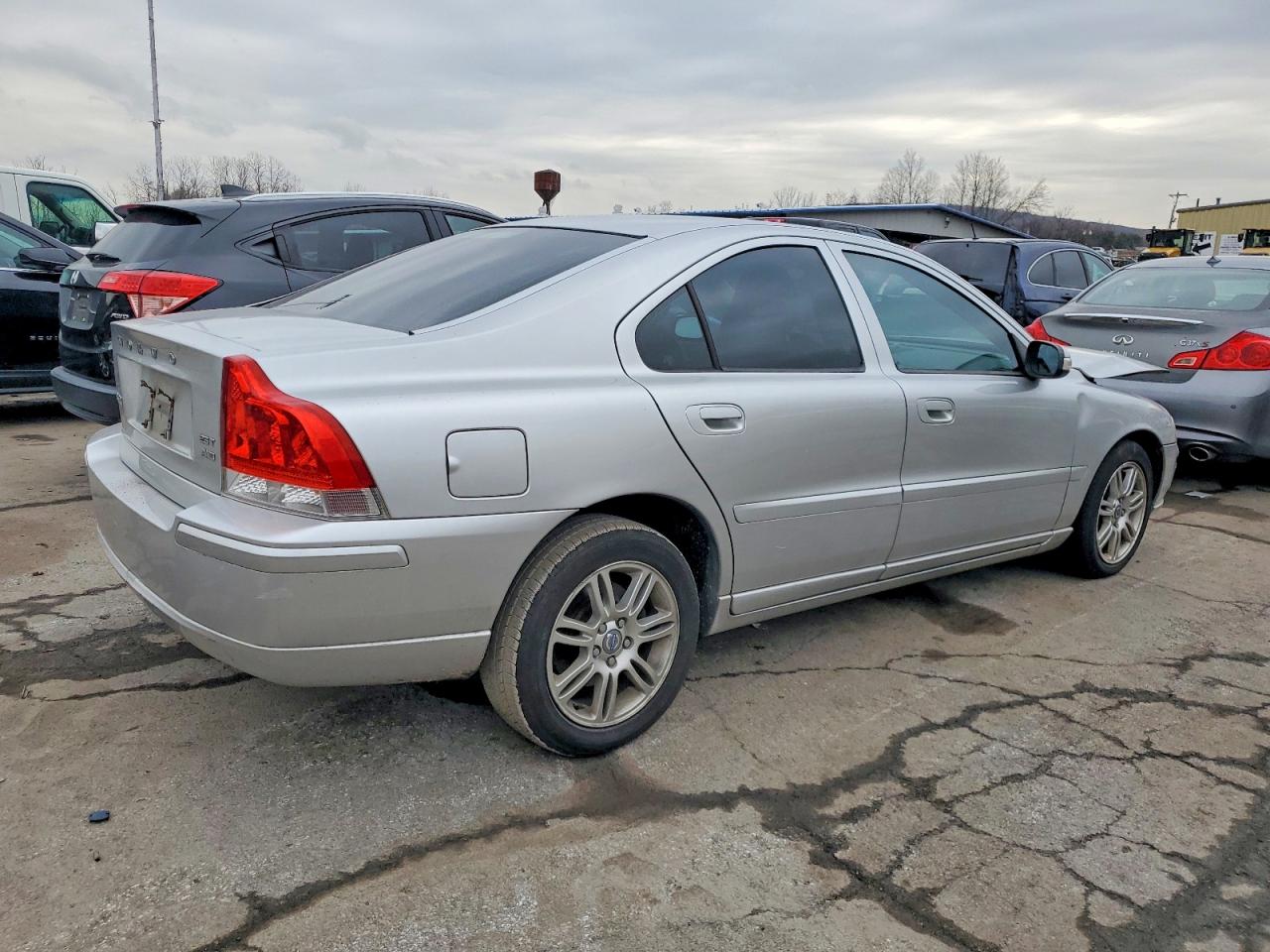2009 Volvo S60 2.5t Silver vin: YV1RH592592724358