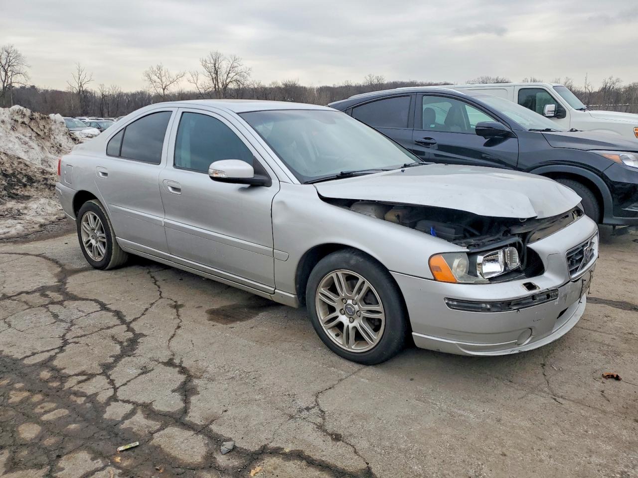 2009 Volvo S60 2.5t Silver vin: YV1RH592592724358