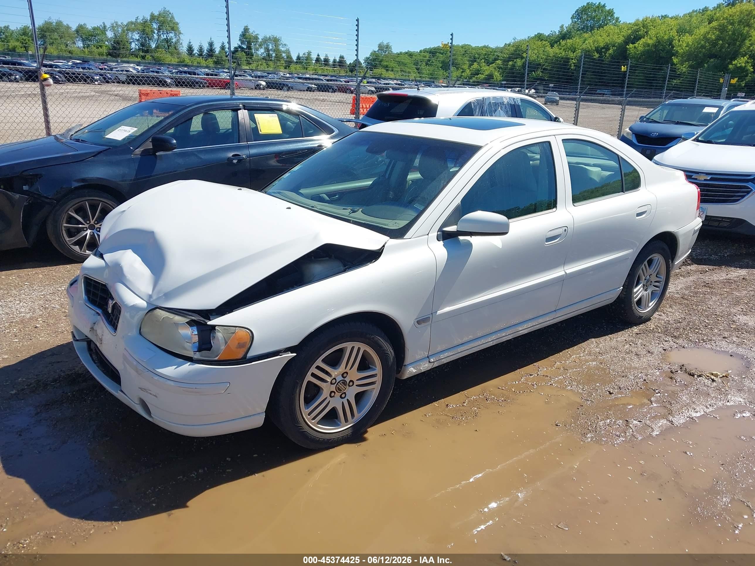 2005 Volvo S60 2.5t Awd White vin: YV1RH592752464300