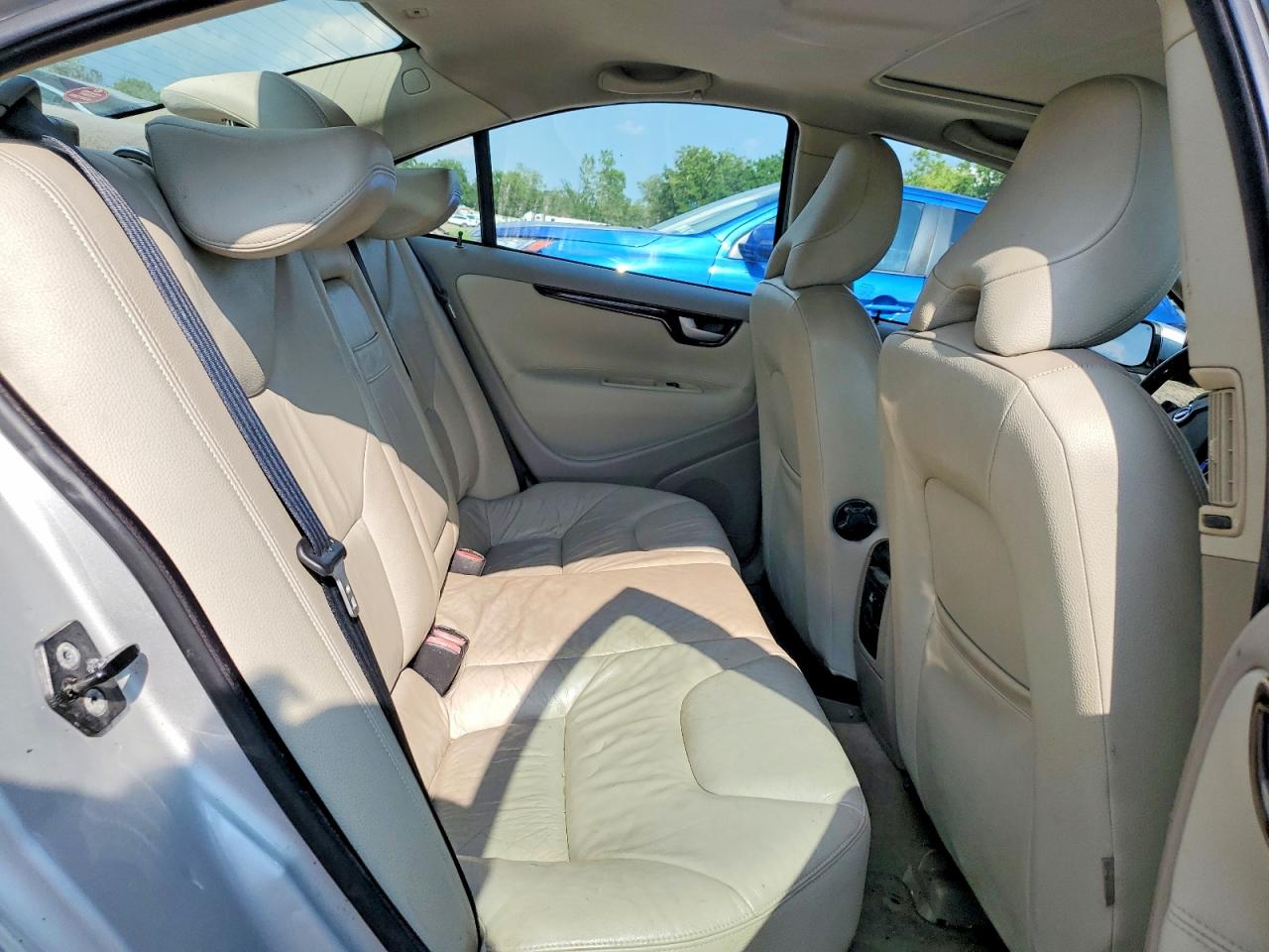 2006 Volvo S60 2.5t Silver vin: YV1RH592762530927