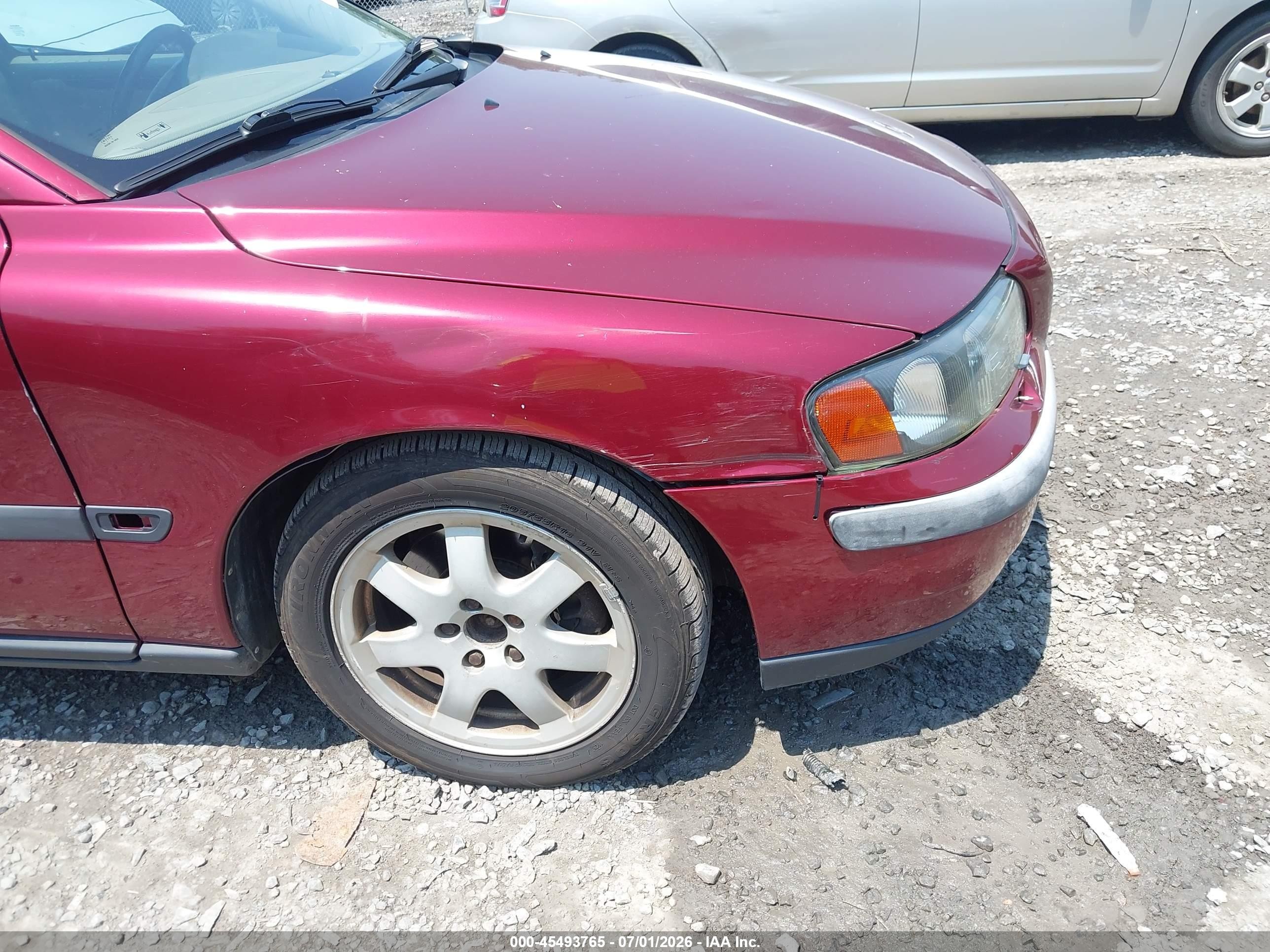 2004 Volvo S60 2.5t Awd Red vin: YV1RH59H242376791