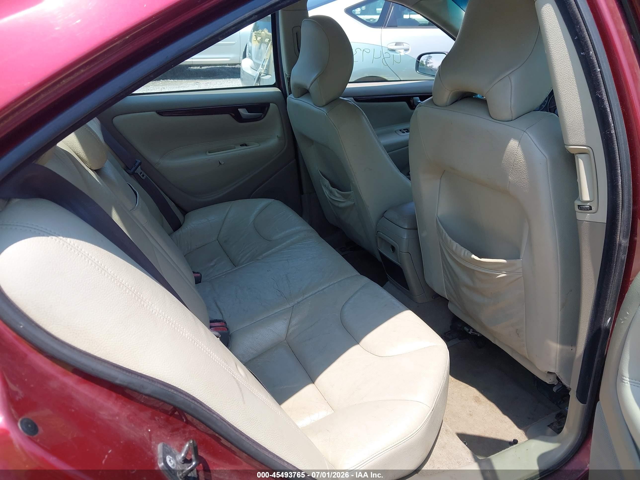 2004 Volvo S60 2.5t Awd Red vin: YV1RH59H242376791