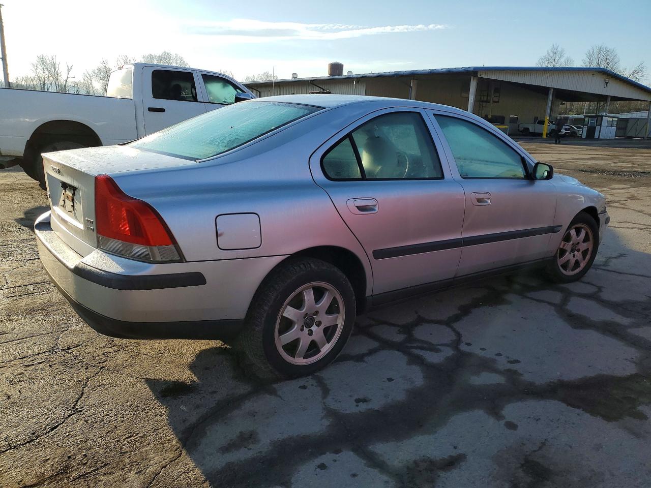 2004 Volvo S60 2.5t Silver vin: YV1RH59H442346787