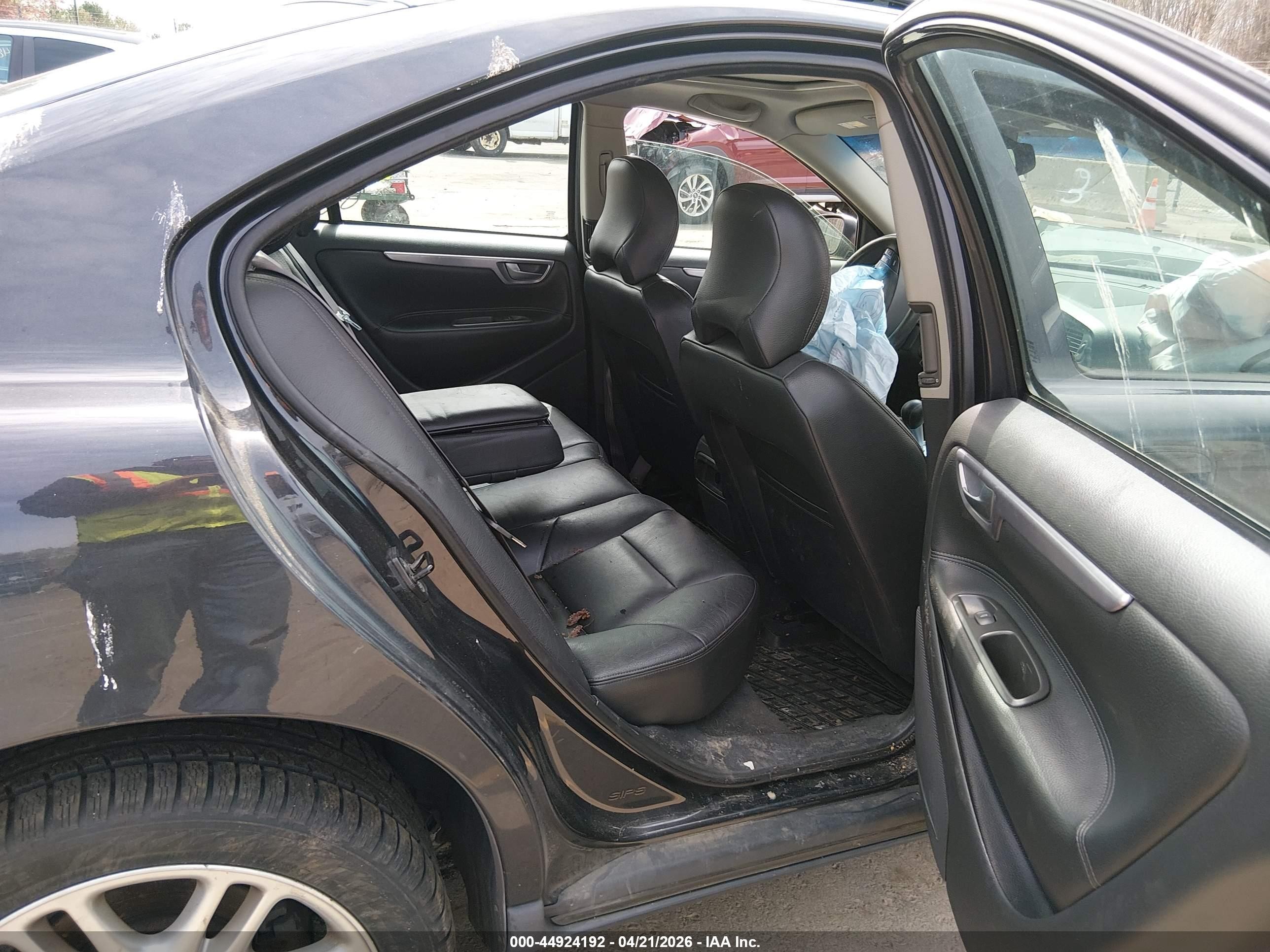 2002 Volvo S60 T5 Черный vin: YV1RS53D122166686