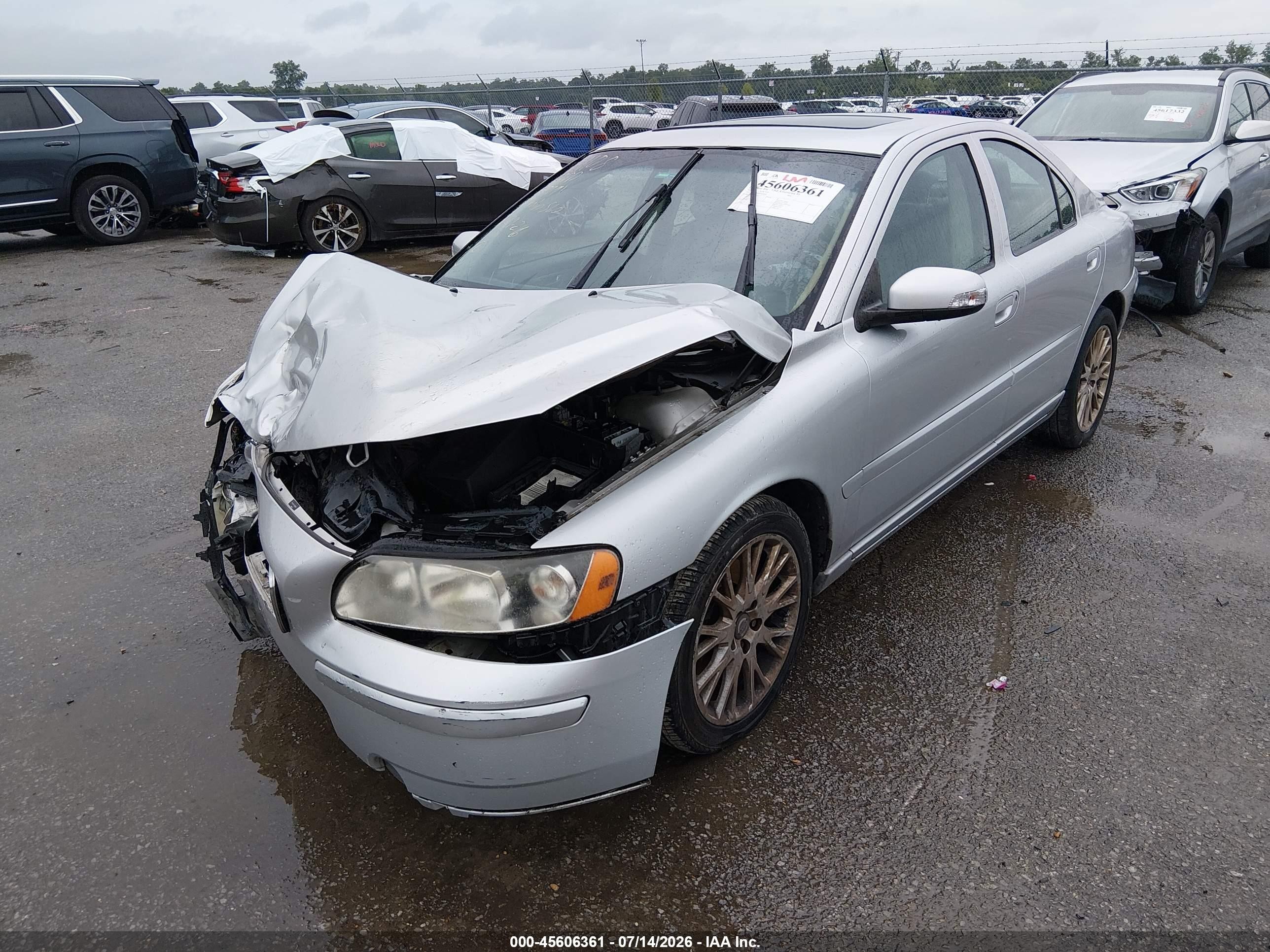 2007 Volvo S60 T5 Silver vin: YV1RS547072638991
