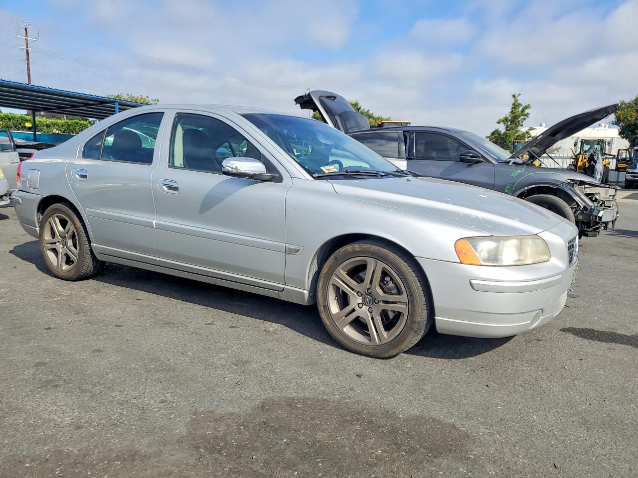 2006 Volvo S60 T5 Silver vin: YV1RS547X62557995
