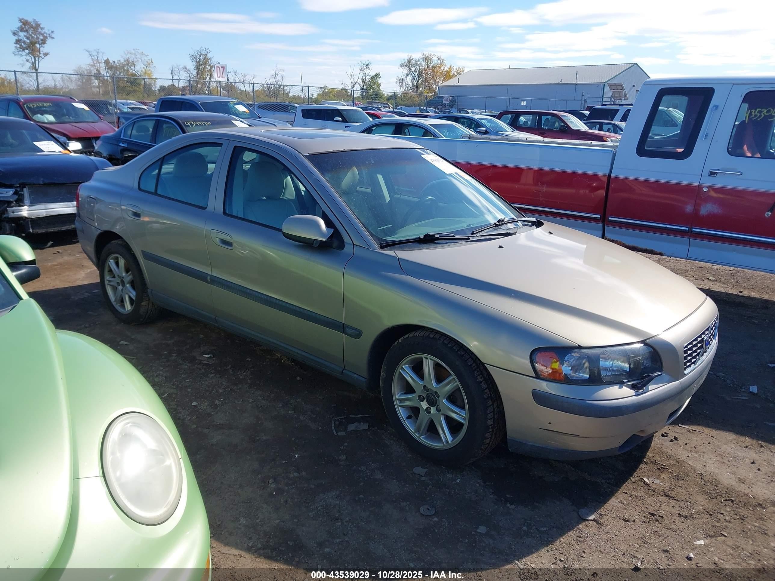 2002 Volvo S60 2.4t Tan vin: YV1RS58D522130864