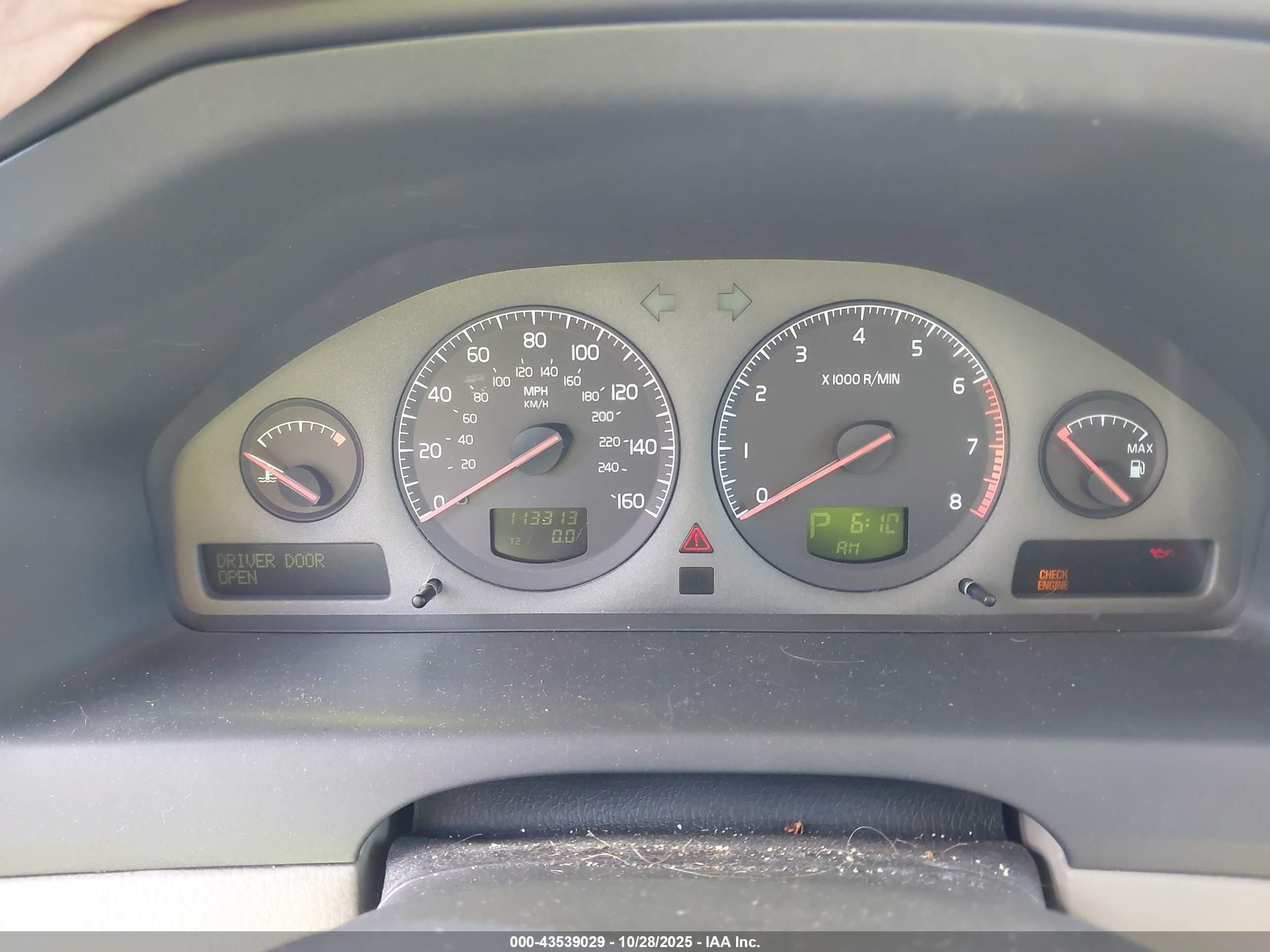 2002 Volvo S60 2.4t Желто-коричневый vin: YV1RS58D522130864
