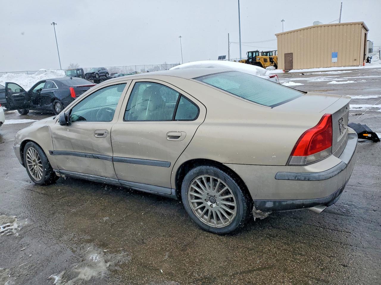 2002 Volvo S60 2.4t Gold vin: YV1RS58D622170337