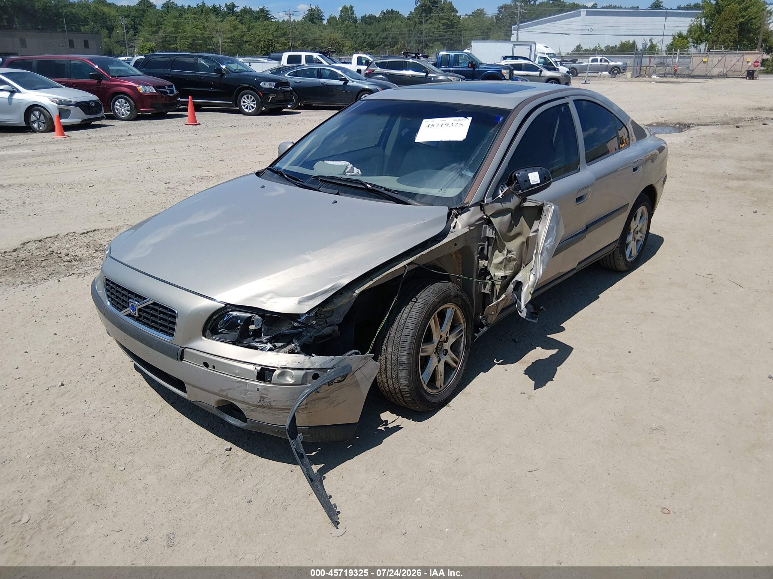 2001 Volvo S60 2.4t Желто-коричневый vin: YV1RS58D912010810