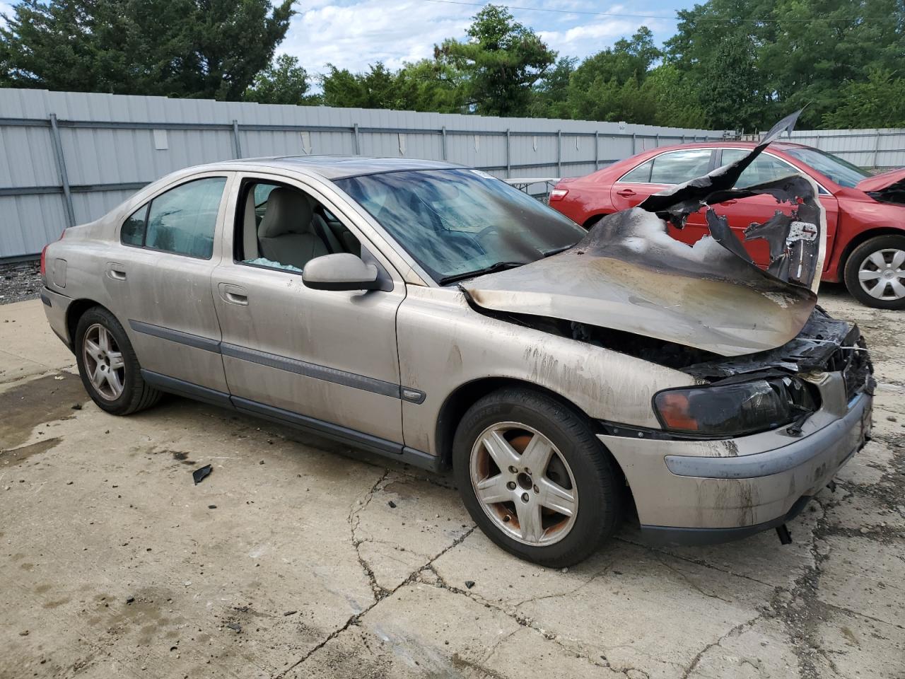 2002 Volvo S60 2.4t Beige vin: YV1RS58DX22181423