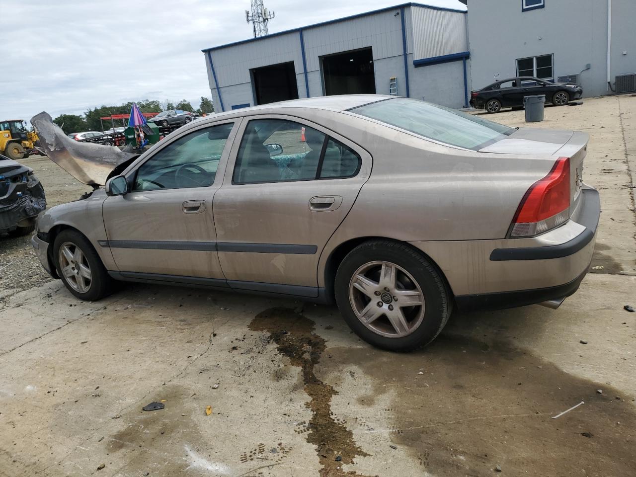 2002 Volvo S60 2.4t Beige vin: YV1RS58DX22181423
